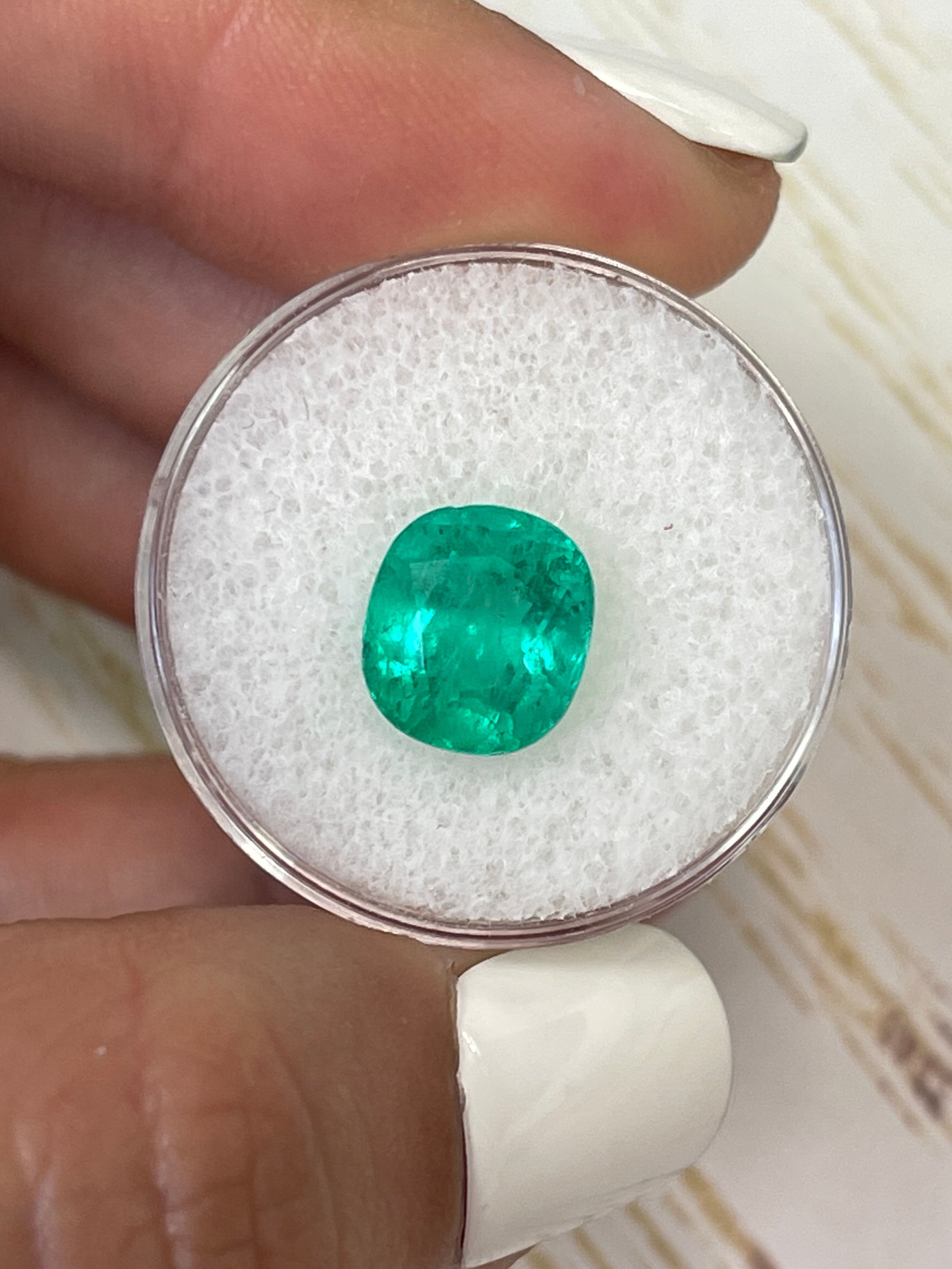 3.98 Carat 10x9mm Medium Green Natural Loose Colombian Emerald Cushion Cut Gemstone for Jewelry Making, Engagement Rings & Luxury Gifts