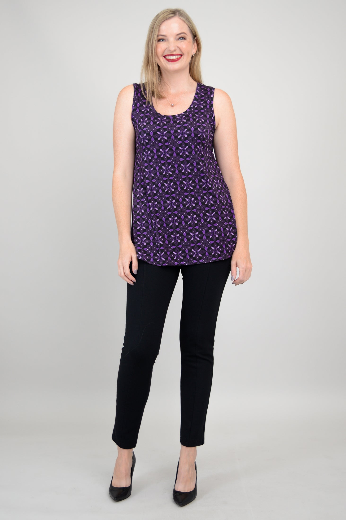 Stylish Jazz Tank Top with Geo Flower Print - Soft Bamboo Fabric - Perfect for Summer Outfits & Casual Wear