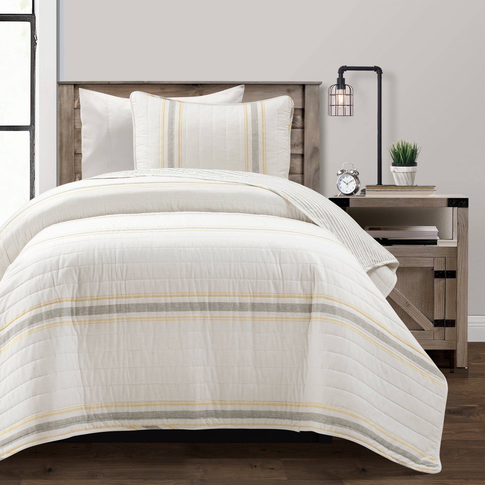 Farmhouse Stripe Reversible Cotton Quilt Set - King Size, Soft & Breathable Bedding for All Seasons - Perfect for Cozy Bedrooms, Guest Rooms & Vacation Homes