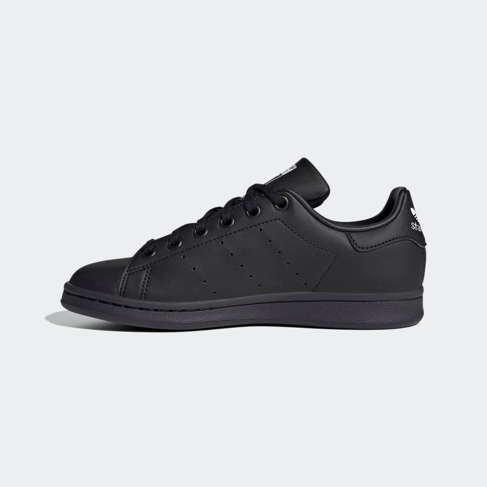 adidas Kids' Stan Smith Sneakers - Eco-Friendly Vegan Shoes for Boys & Girls | Sustainable Plastic Waste Reduction | Perfect for School, Play & Everyday Wear