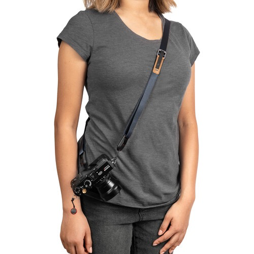 Peak Design Leash Camera Strap (Midnight Blue) - Adjustable & Comfortable DSLR/SLR Neck Strap for Photographers - Perfect for Travel, Hiking & Outdoor Photography
