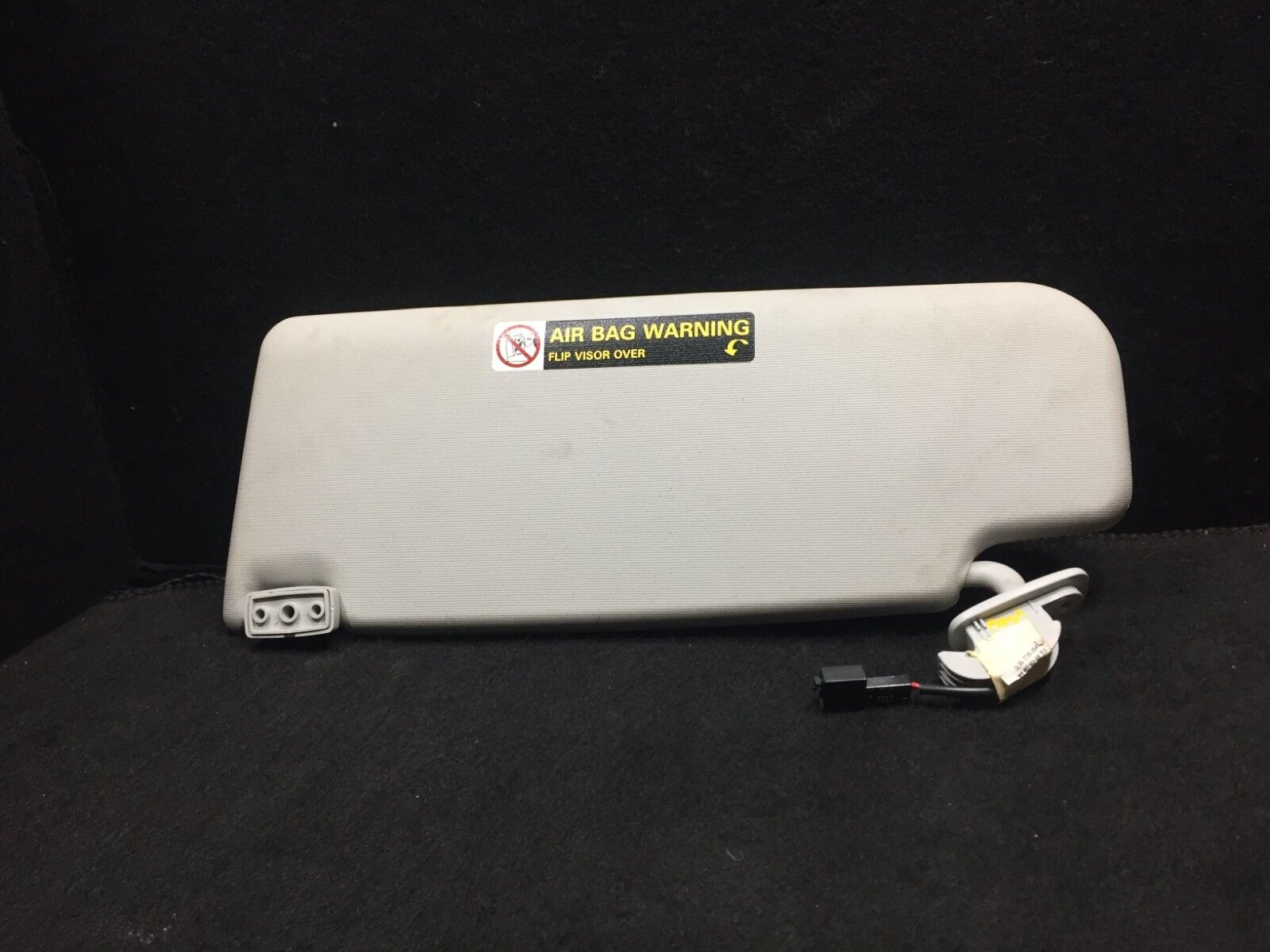 Genuine VW Passat Right Passenger Sun Visor OEM D23 - Perfect Fit for 2001-2005 Models | Sun Protection & Glare Reduction While Driving