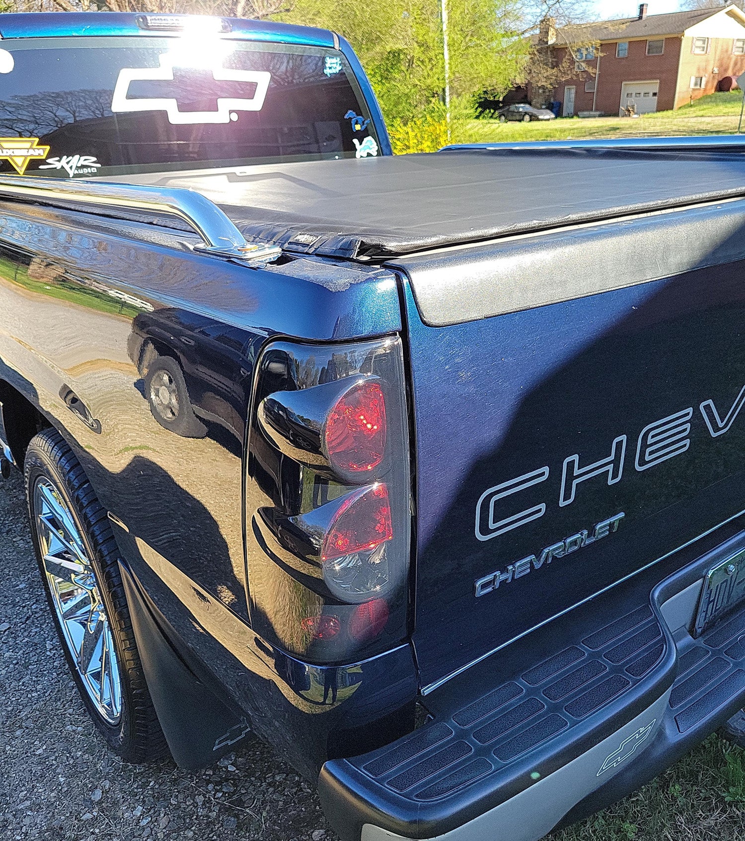 Smoked Black Tail Lights for 1999-2006 Chevrolet Silverado & 1999-2003 GMC Sierra - Upgrade Your Truck's Rear Style for Night Driving and Enhanced Visibility