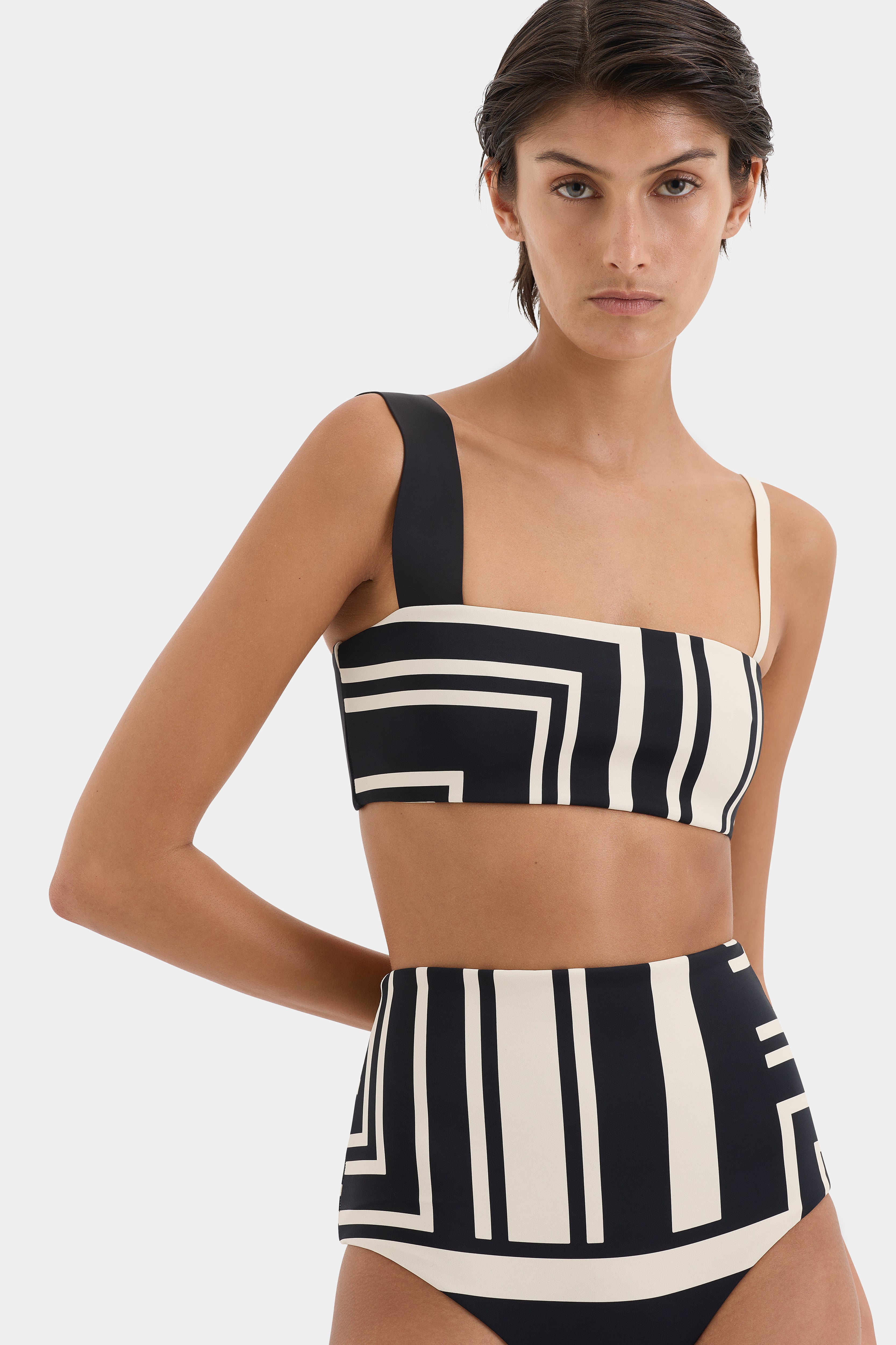 Pietra Bandeau Milano Nero - Stylish Black Bandeau Top for Women | Perfect for Summer Outfits, Beachwear, and Casual Fashion