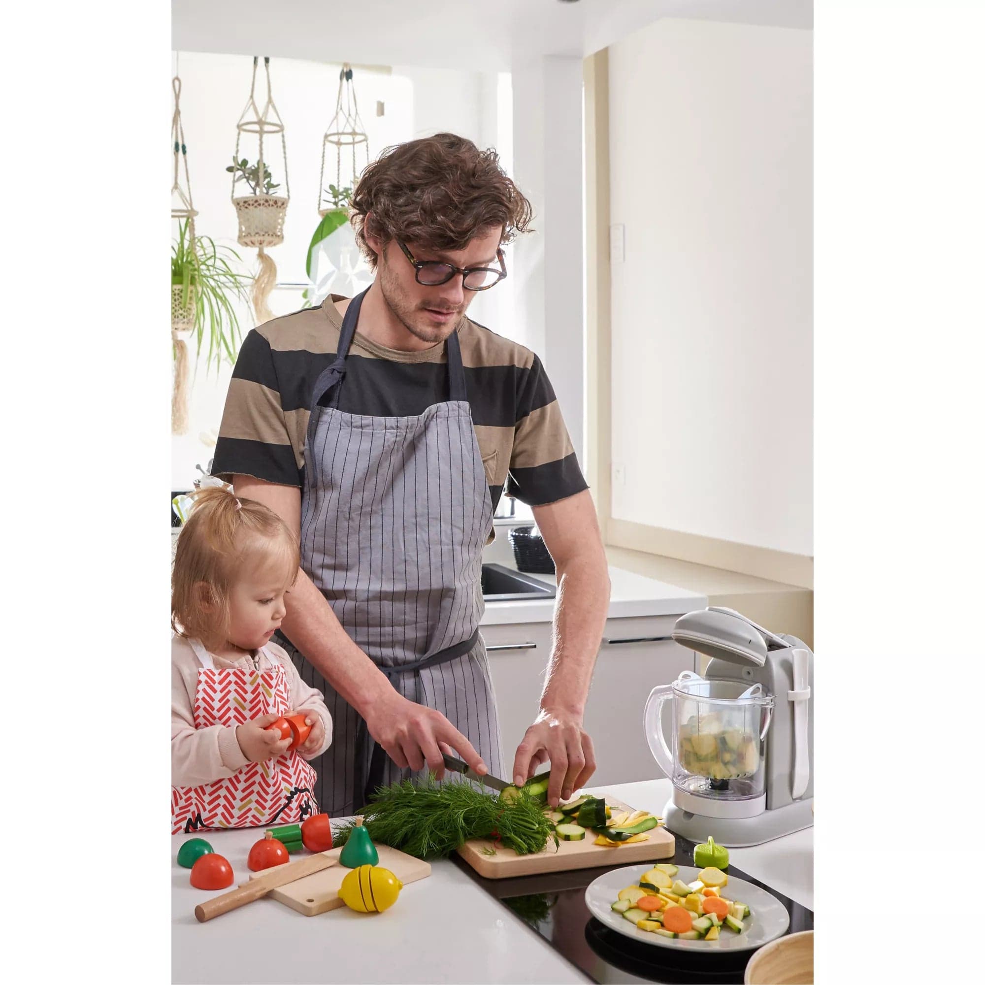 Beaba Babycook Pro Baby Food Maker - 4-in-1 Steam Cooker, Blender, Warmer & Defroster for Homemade Purees | Perfect for Busy Parents & Healthy Infant Meals | Ideal for Home, Travel & Daycare Use