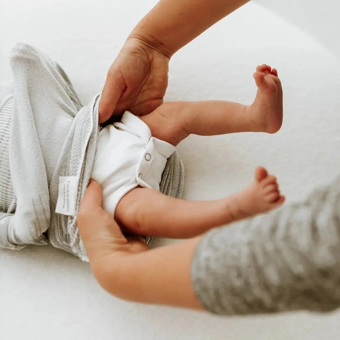 Swaddelini Baby Swaddle Sleep Sack - Soft & Breathable Grey Swaddle Blanket for Newborns & Infants - Perfect for Safe & Comfortable Sleep, Naptime & Swaddling