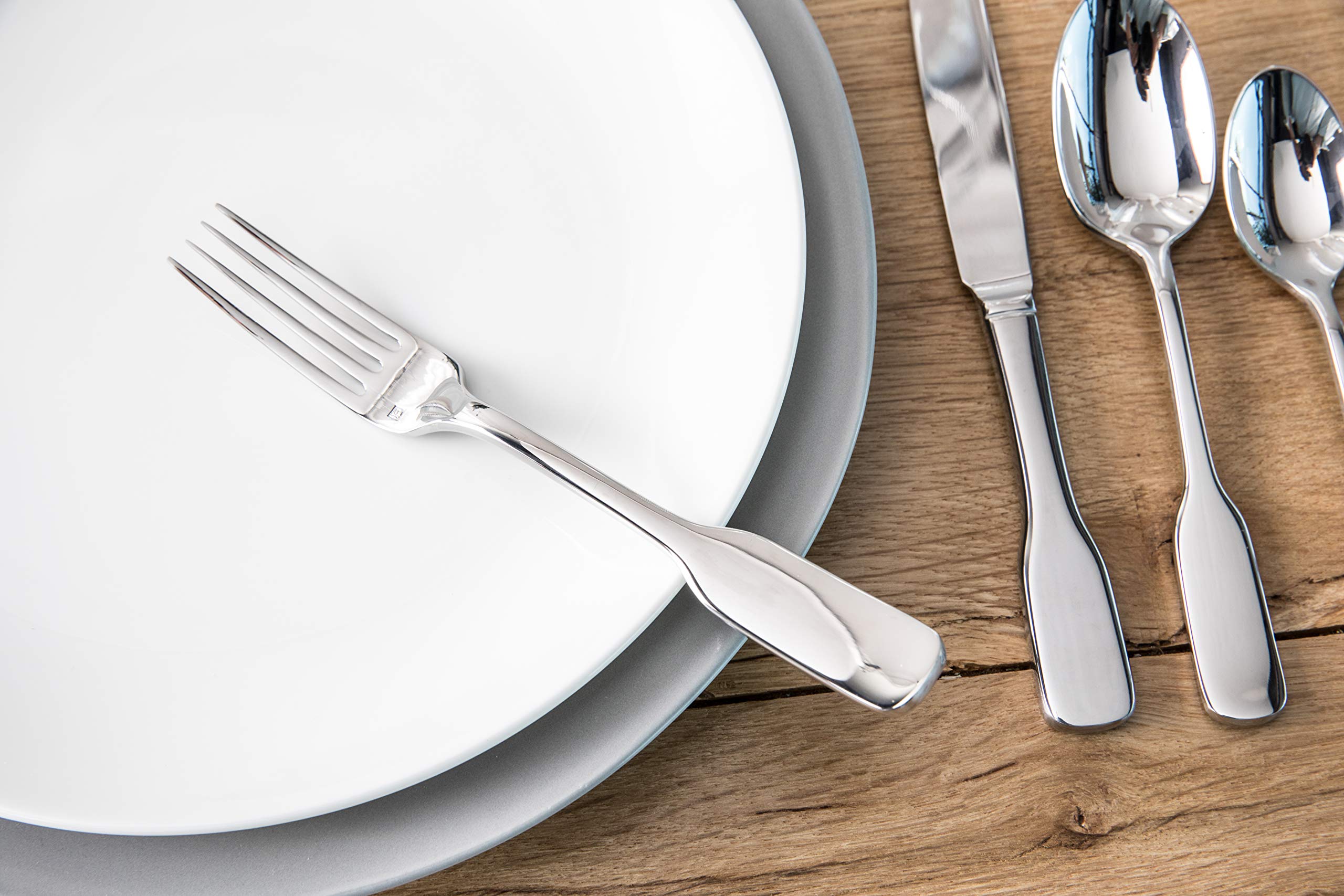 Fortessa Vitraluxe Heirloom Dinner Plates - Set of 4, 10.75-Inch Elegant Linen White Porcelain Plates for Fine Dining, Wedding Registry & Holiday Entertaining