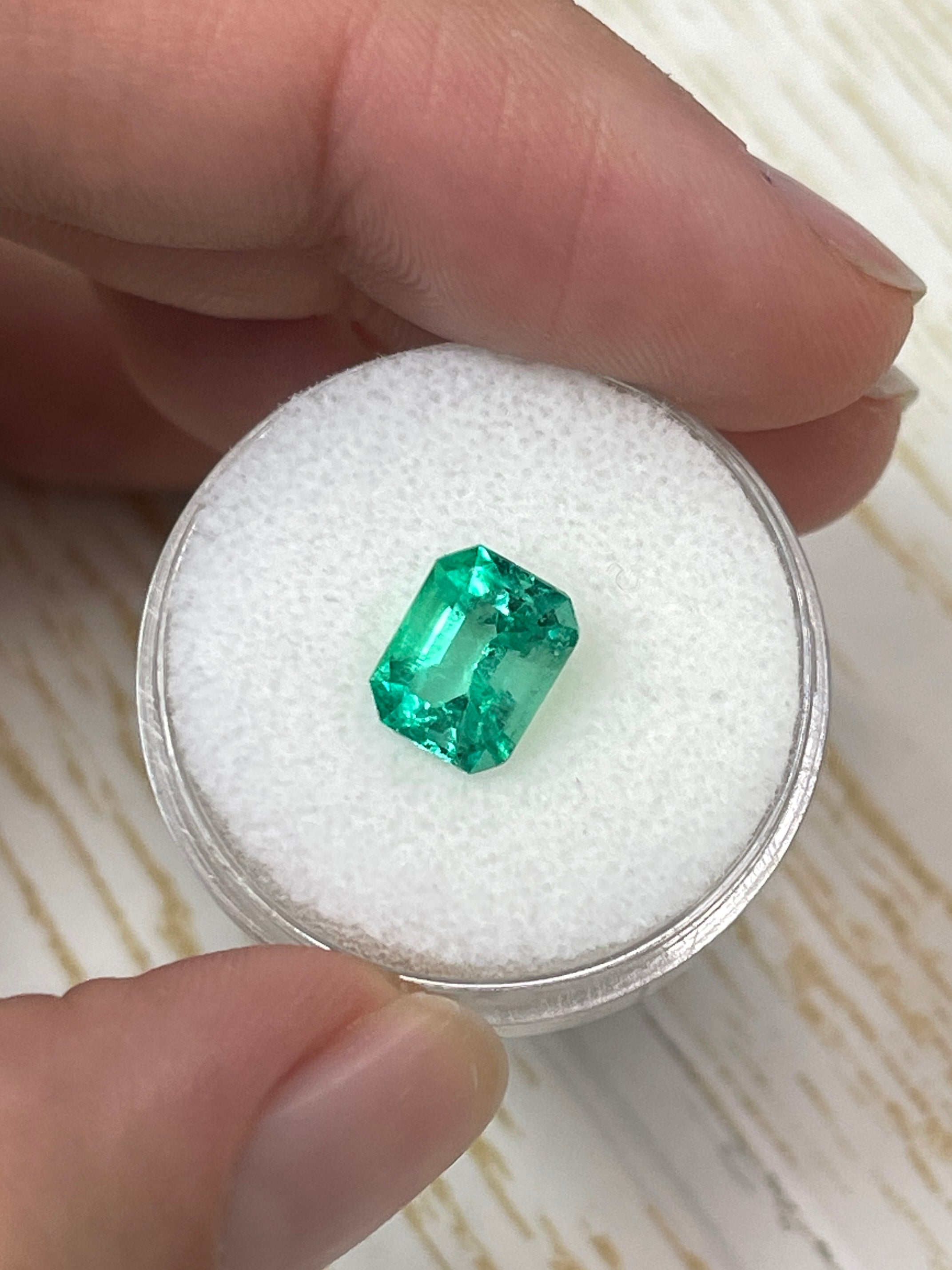 2.07 Carat 9x7mm Muzo Green Natural Colombian Loose Emerald - Emerald Cut Gemstone for Jewelry Making, Engagement Rings & Luxury Gifts