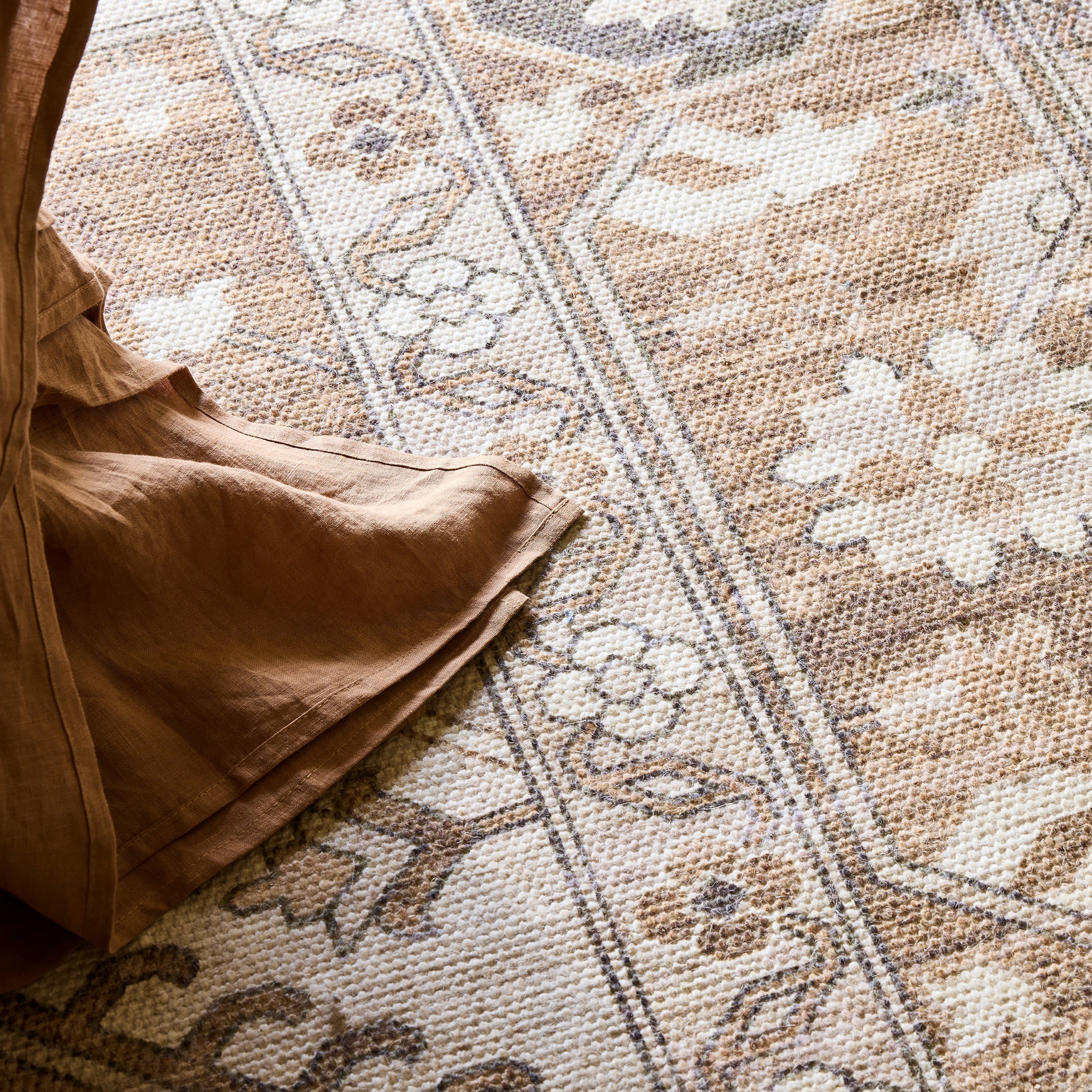 Evermore Medallion Wool and Cotton Rug - Soft Brown Handmade Area Rug for Living Room, Bedroom & Home Decor | Cozy Floor Covering for Winter