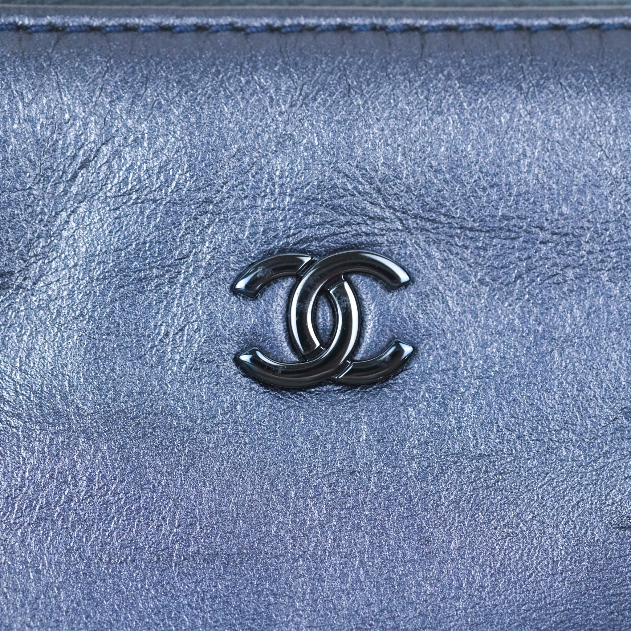 Chanel 22 Small Handbag in Metallic Midnight Blue Aged Calfskin with Silver Hardware - Luxury Crossbody Bag for Women, Perfect for Evening Events & Date Nights