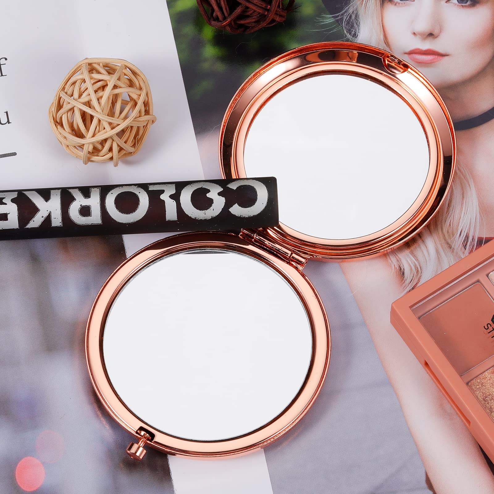 Personalized Rose Gold Mirror for Daughter - Birthday, Graduation, Christmas Gift from Mom & Dad - Perfect Stocking Stuffer for Teen Girls & Kids - Elegant Home Decor for Bedroom & Vanity