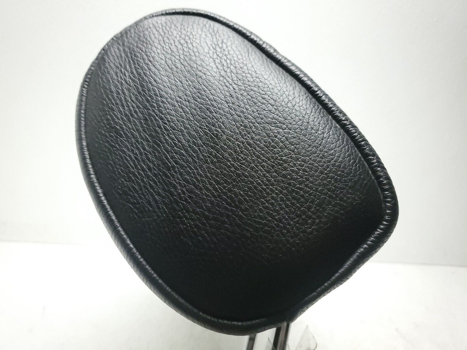 2004-2006 BMW X5 Front Right Seat Headrest Genuine Leather OEM Replacement - Perfect for Car Interior Upgrades & Comfort Enhancement
