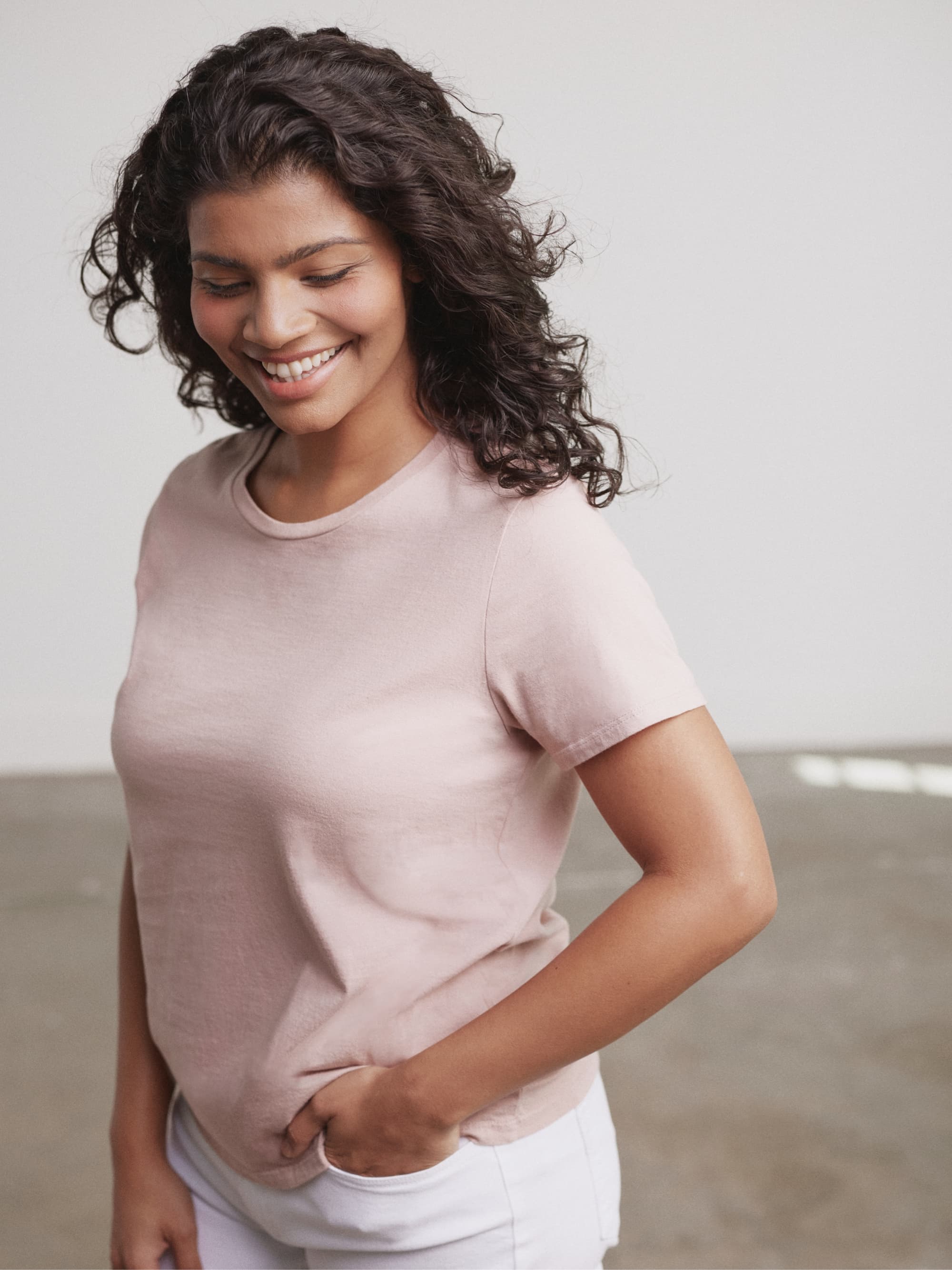 Organic Cotton Crewneck T-Shirt for Men & Women - Soft & Comfortable Casual Wear for Everyday Outfits, Gym, and Travel