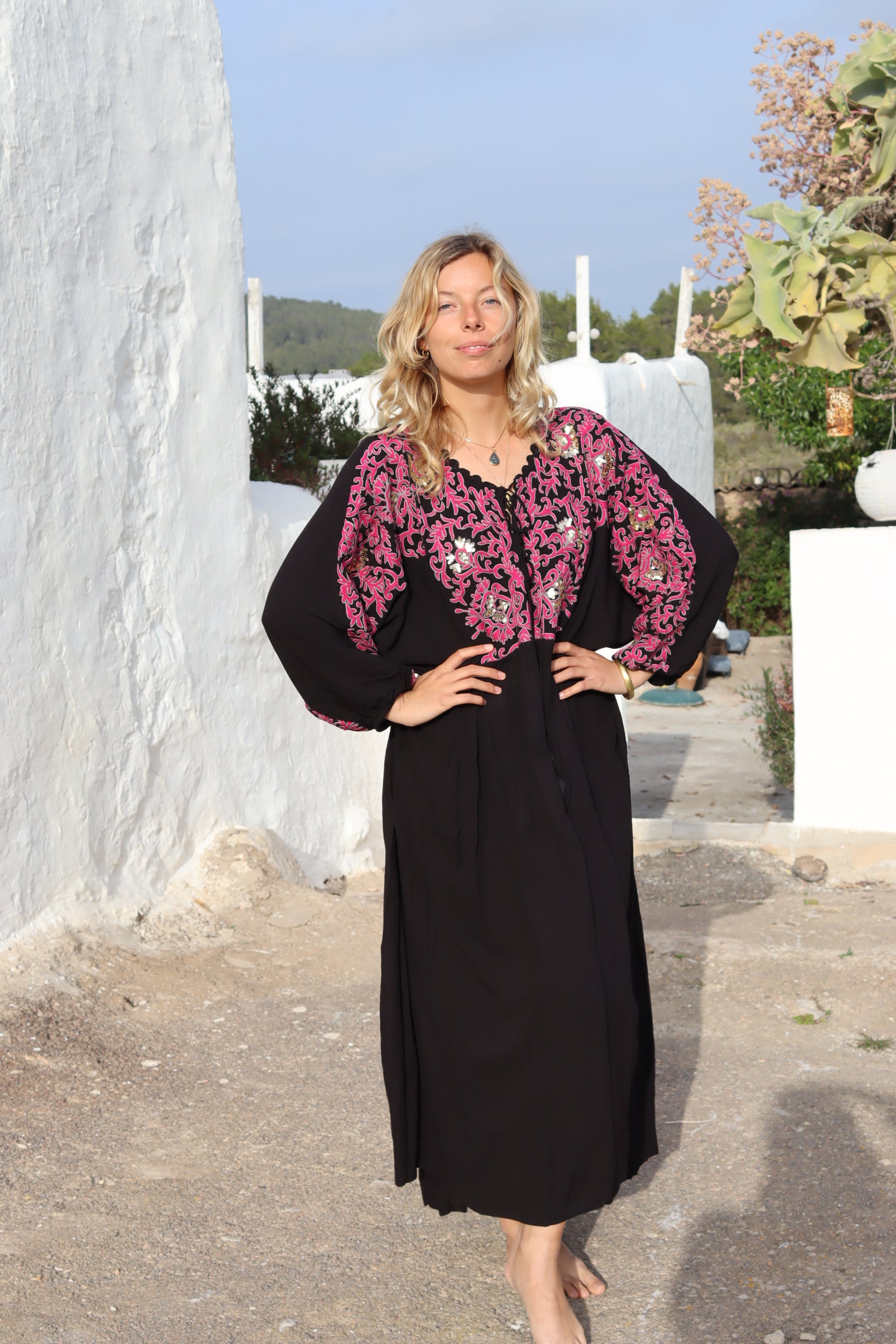 LIO RESORTWEAR KAFTAN - Women's Black Beach Cover Up Dress | Lightweight Summer Vacation Outfit for Pool, Beach, and Resort Wear