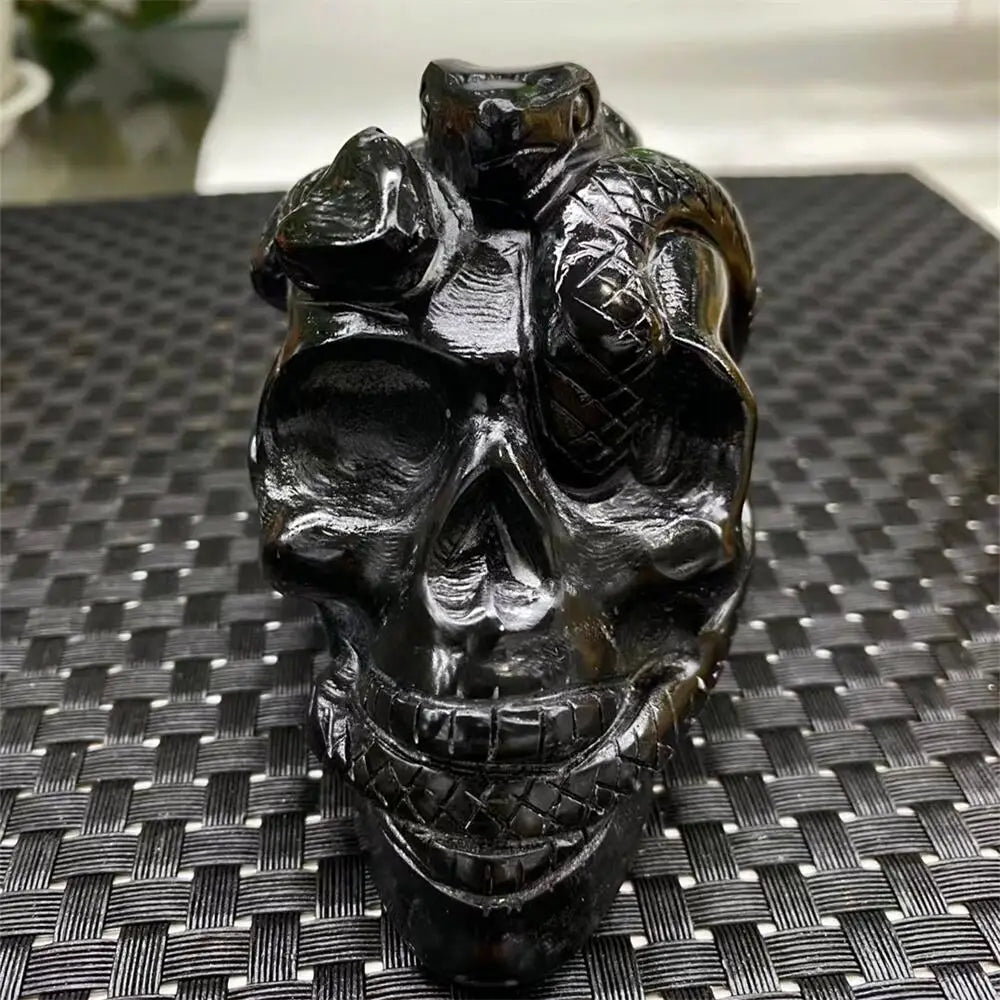 Natural Crystal Quartz Snake Wrapped Skull - Healing Stone for Fashion Jewelry, Home & Office Decor - Unique Christmas Gift (1pc) - Perfect for Meditation, Energy Cleansing & Gothic Style Decorations