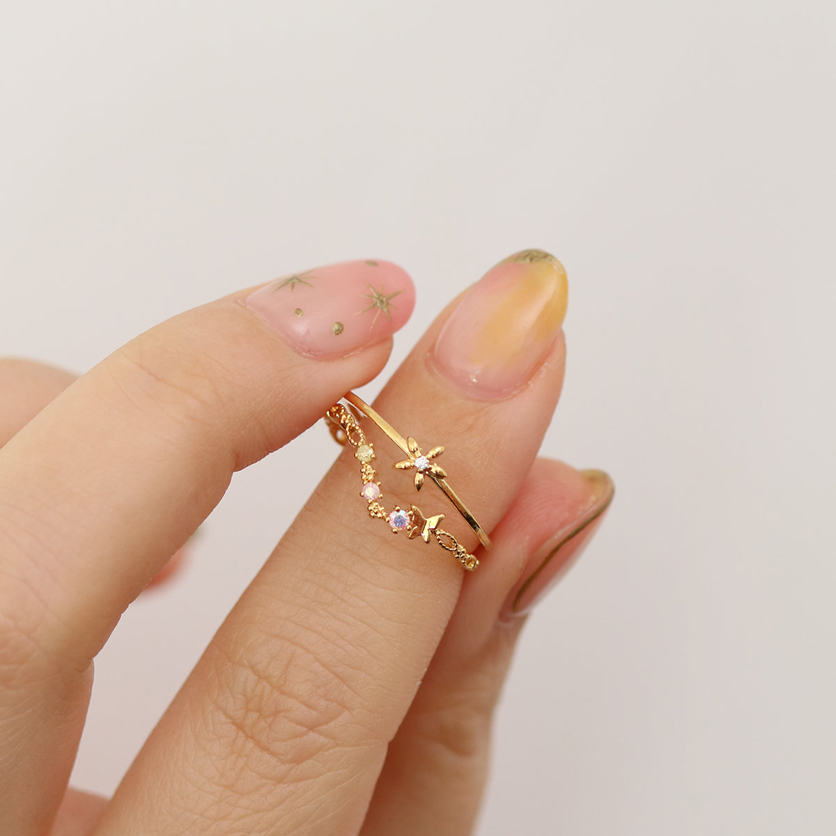Pastel Flower Ring Set - Elegant Double Floral Stackable Rings for Women, Perfect for Weddings, Parties & Everyday Fashion Accessories