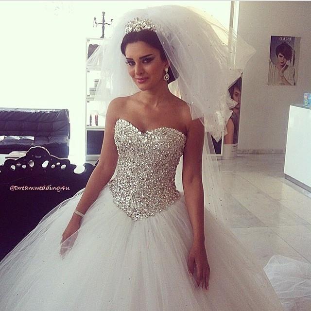 Crystal Beaded Sweetheart Bodice Corset Princess Wedding Dress – Elegant Bridal Gown for Church Ceremony & Romantic Beach Weddings