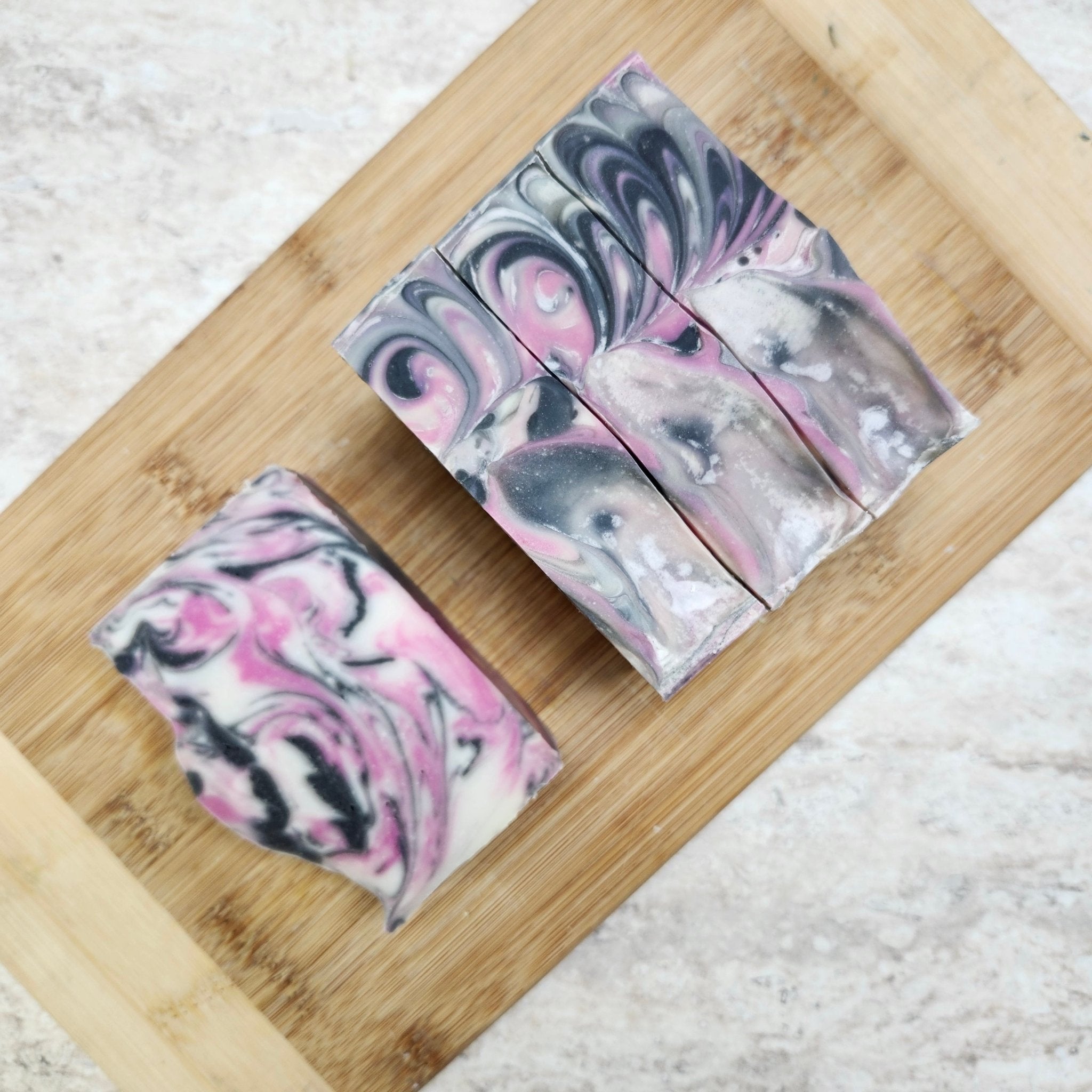 Organic Black Raspberry Vanilla Handmade Soap - Natural Moisturizing & Exfoliating Bar for Sensitive Skin - Perfect for Daily Use, Gifts & Spa Relaxation