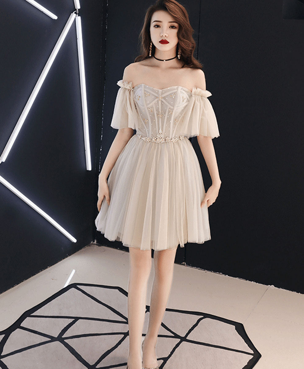 Elegant Champagne Tulle Beaded Short Prom Dress for Formal Events - Perfect for Homecoming, Prom Night, and Evening Parties