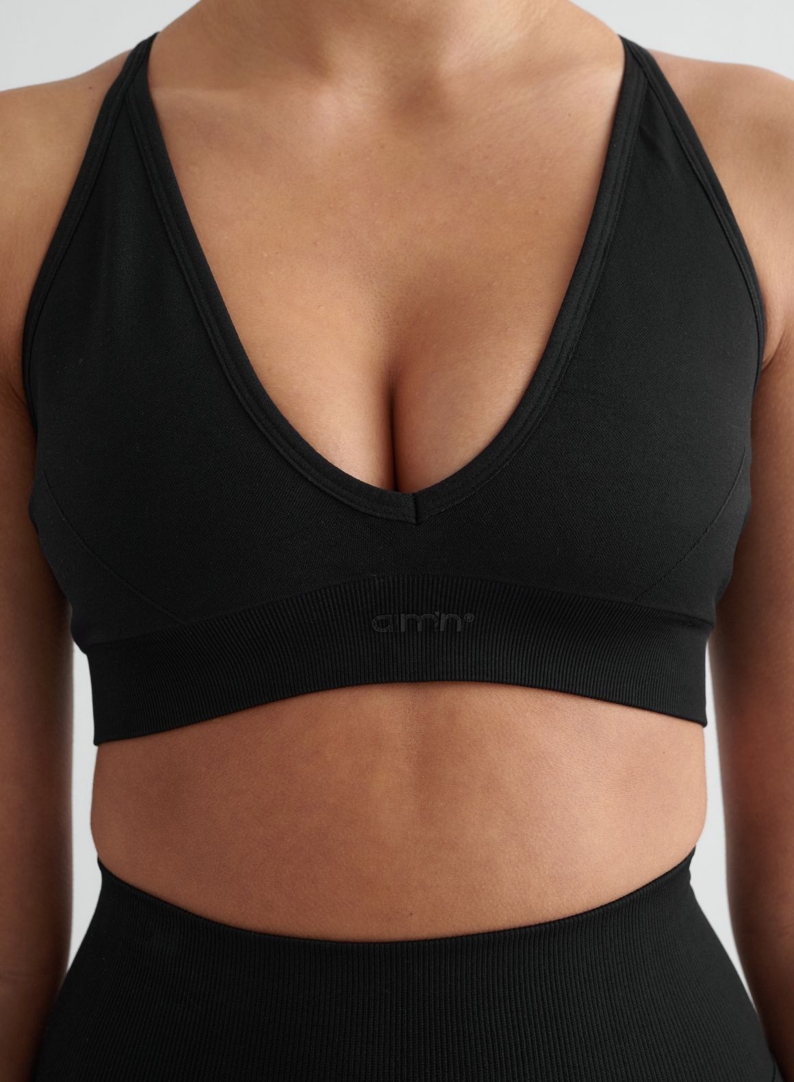 Black Seamless Cross Back Bra - Comfortable & Supportive Shapewear for Women | Perfect for Yoga, Workouts & Everyday Wear
