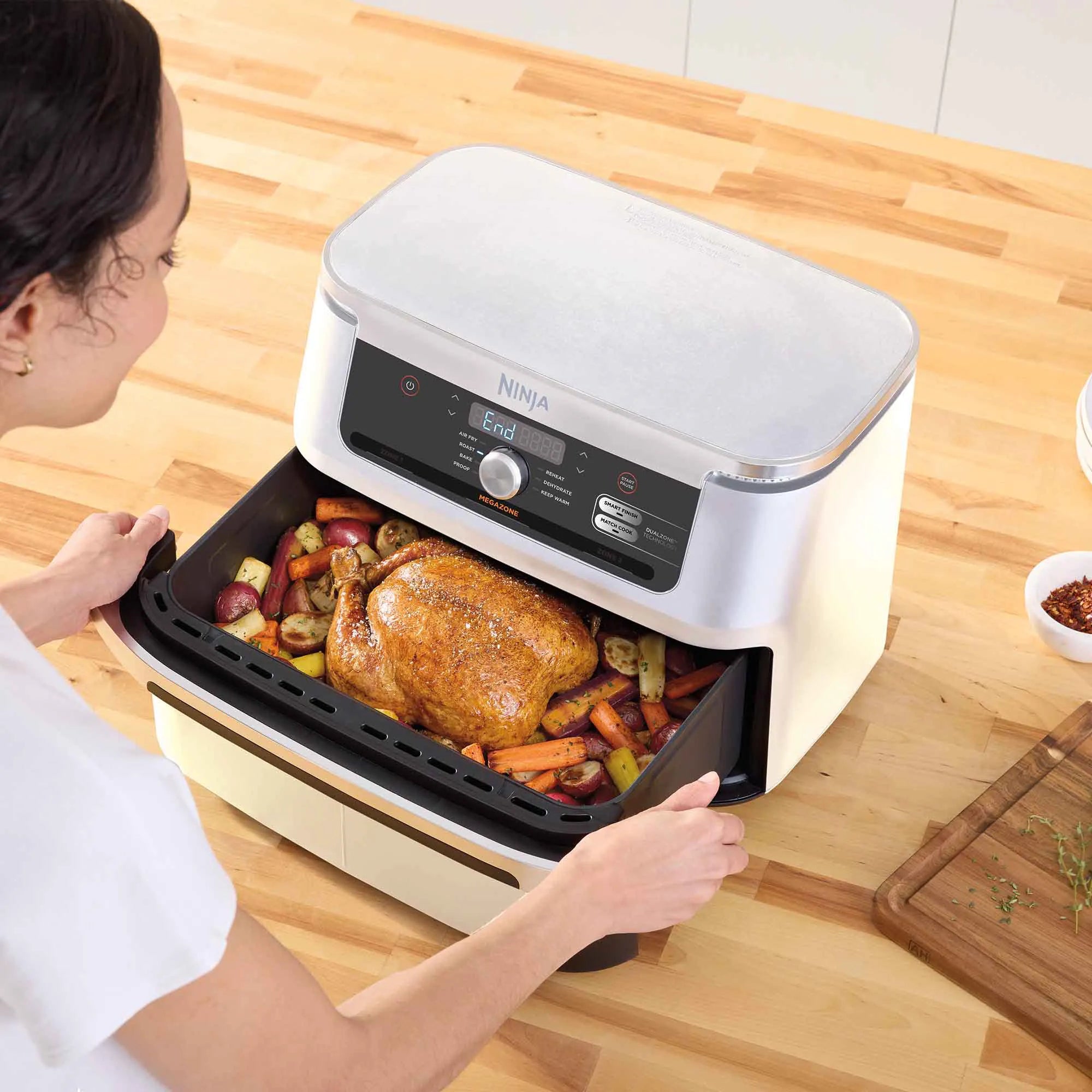 Ninja XXXL FlexDrawer Air Fryer - 8.5 Quart Large Capacity, 2 Independent Cooking Zones, Digital Touchscreen - Perfect for Family Meals, Party Snacks & Healthy Cooking