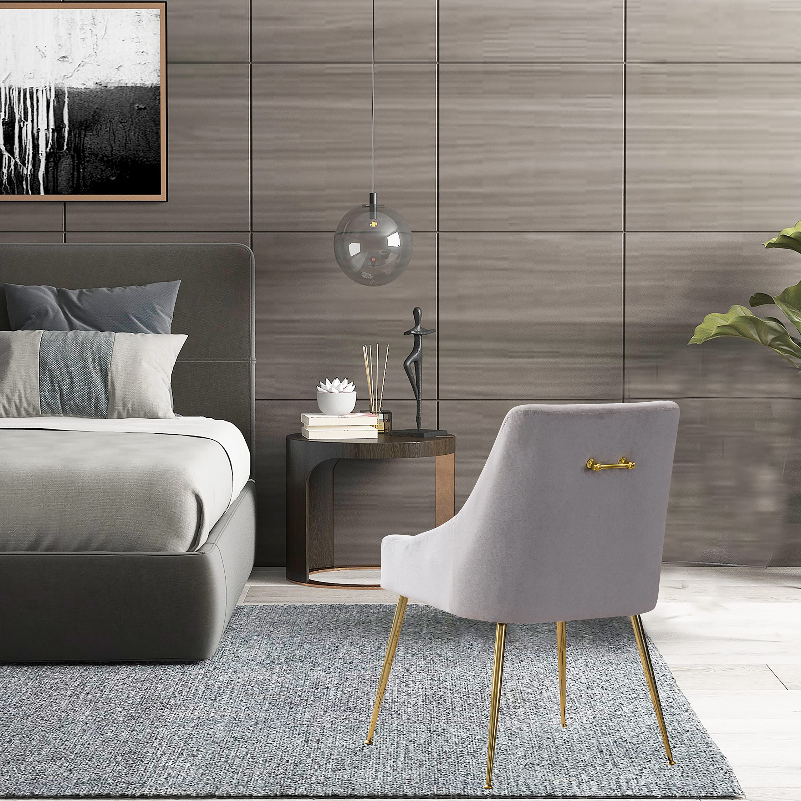 Luxury Velvet Accent Chair with Thick Sponge Cushion & Gold Metal Legs - Modern Upholstered Dining Chair for Living Room, Bedroom, Office - Light Grey Home Decor | Perfect for Reading Nook, Coffee Corner & Guest Seating