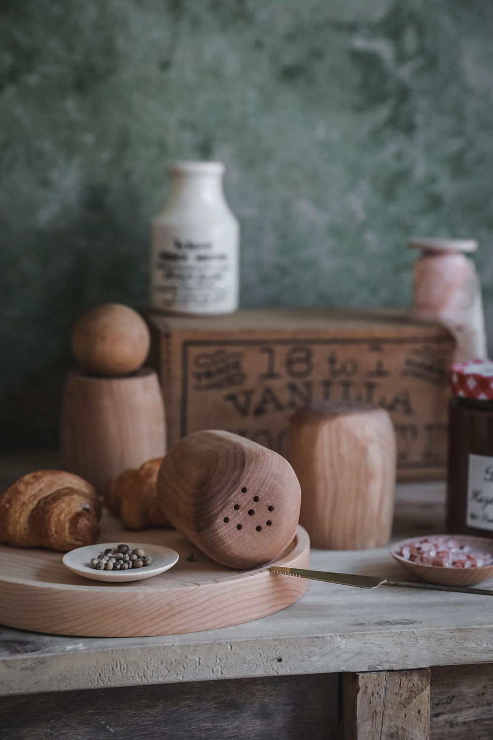 Premium Handcrafted Maple Wood Salt and Pepper Shakers Set - Natural Wooden Spice Dispenser for Kitchen, Dining Table & Gift Giving