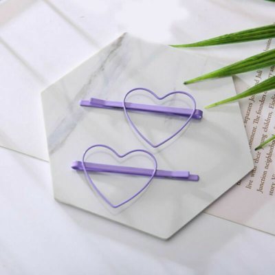 A Tale of Elegance and Charm: The FAMEZA Hair Clips