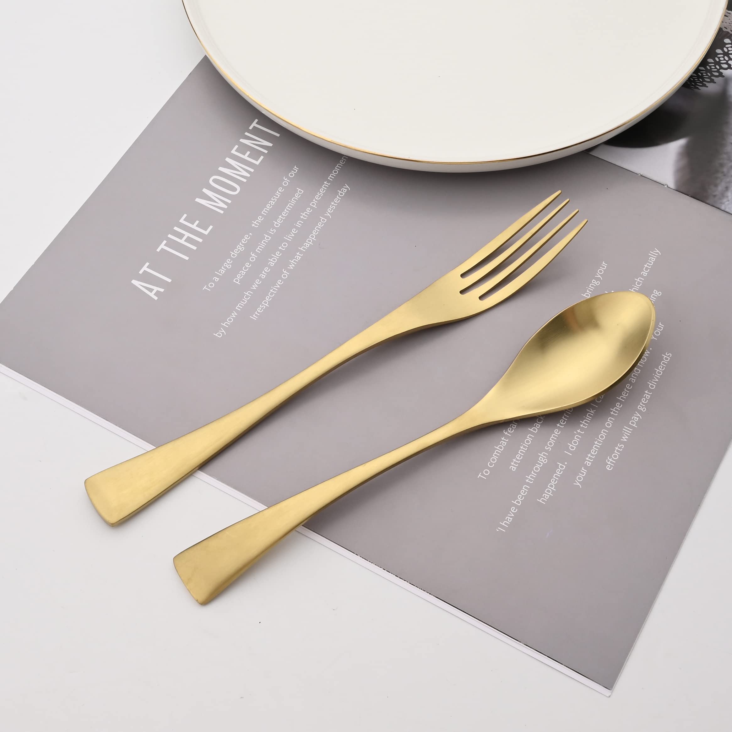 Premium 18/10 Stainless Steel Matte Champagne Gold Flatware Set - 24-Piece Cutlery with Steak Knives, Forks & Spoons for 4 People | Elegant Dining Utensils for Weddings, Dinner Parties & Home Entertaining
