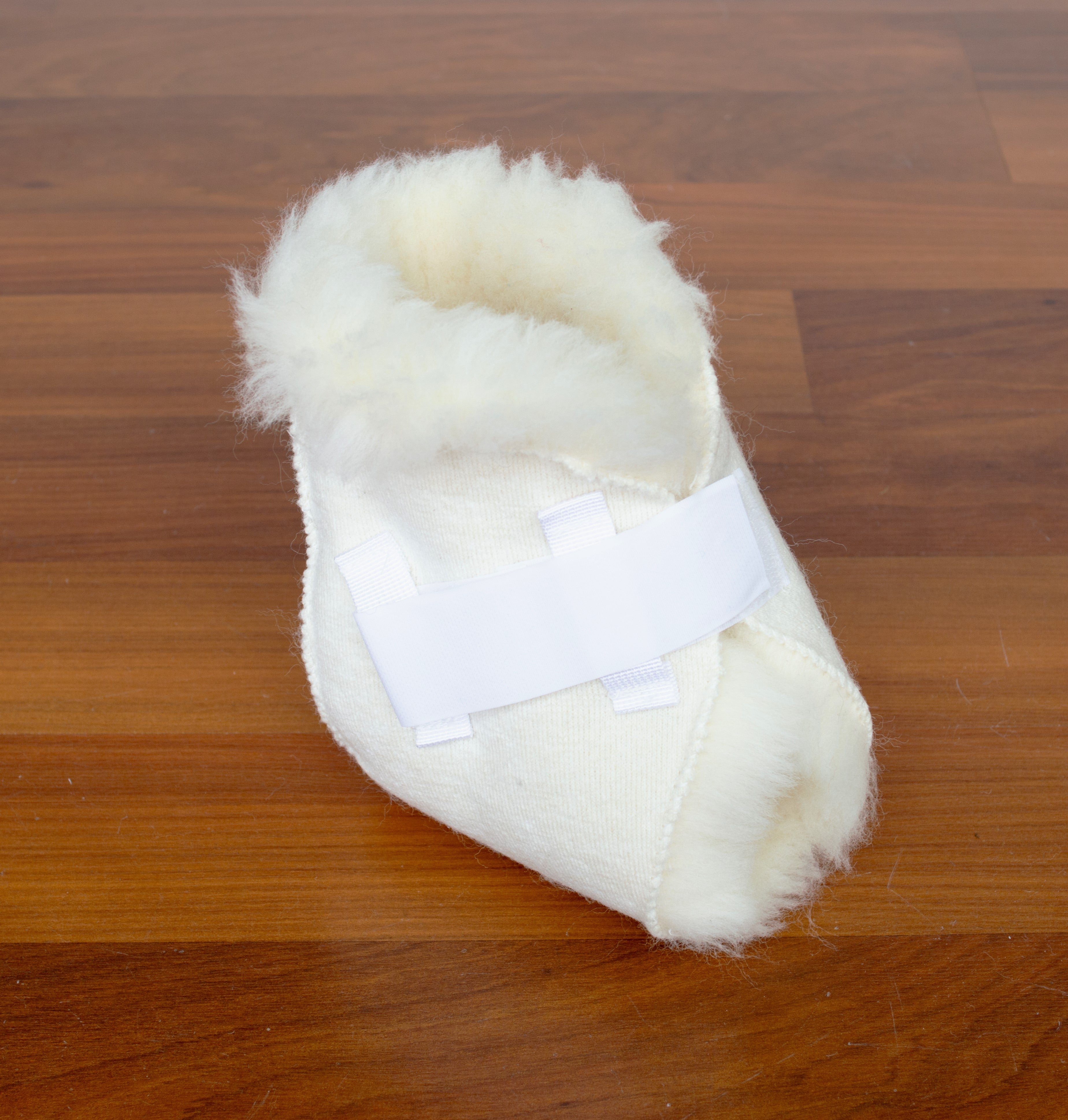 Premium Wool Elbow & Heel Protectors for Adults - Soft & Breathable Joint Support Sleeves - Ideal for Arthritis, Bursitis & Pressure Relief - Home & Hospital Use