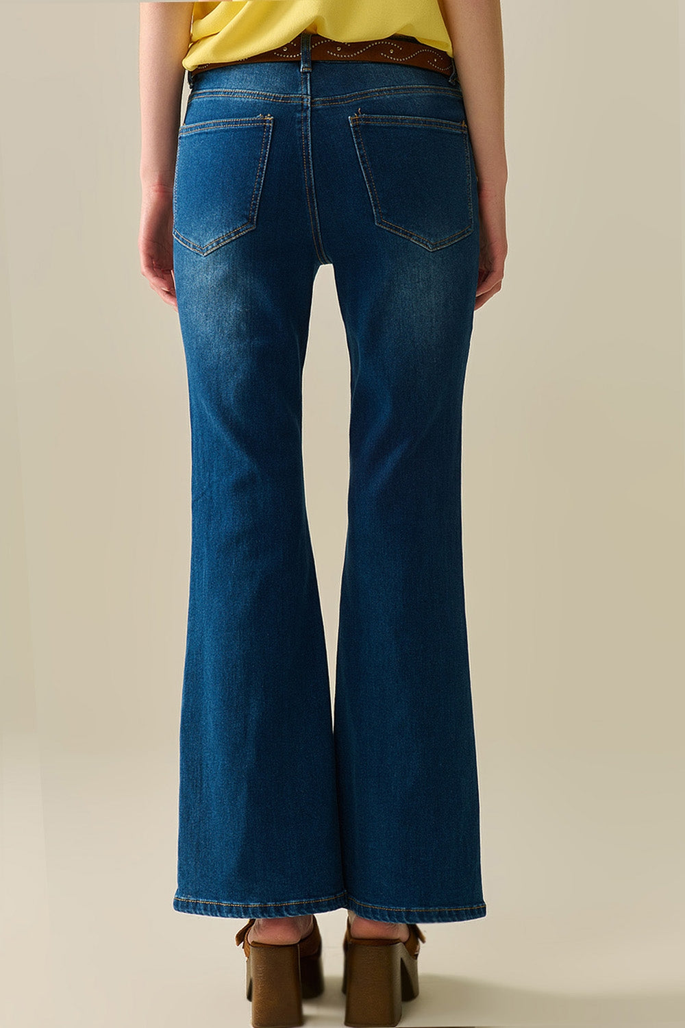 Medium Blue Flared Jeans with Pockets - Stylish Women's Denim for Casual Wear & Everyday Outfits