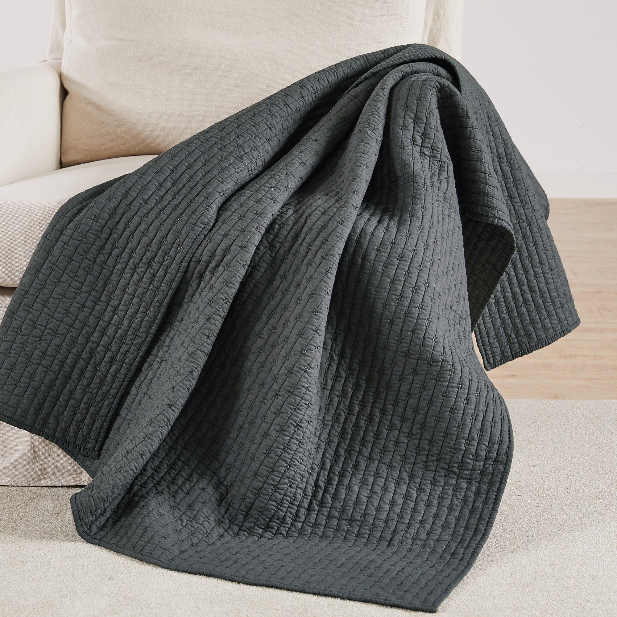 Handmade Cross Stitch Quilted Throw Blanket - Cozy Soft Bedspread for Sofa, Bed & Couch - Perfect for Winter Warmth, Home Decor & Gift Giving
