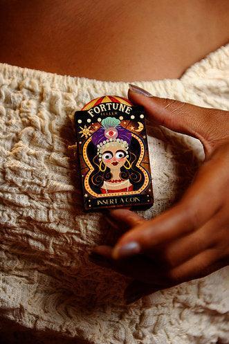Laliblue Fortune Teller Interactive Halloween Brooch Pin - Mystical Costume Accessory for Halloween Parties, Cosplay & Witch Themed Events
