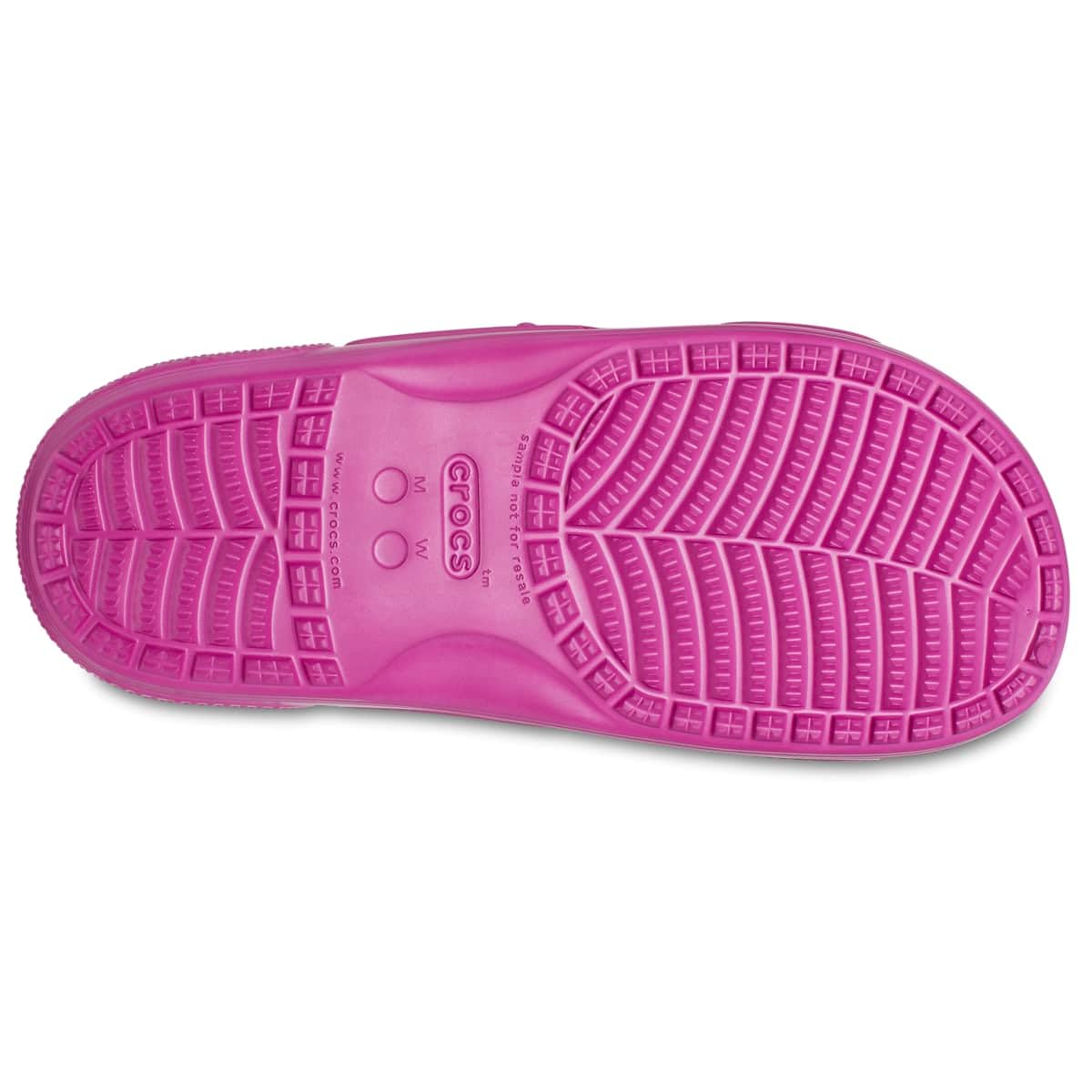 Crocs Unisex-Adult Classic Sandals - Comfortable & Lightweight Waterproof Beach Shoes for Men & Women | Perfect for Pool, Beach, Travel & Casual Wear