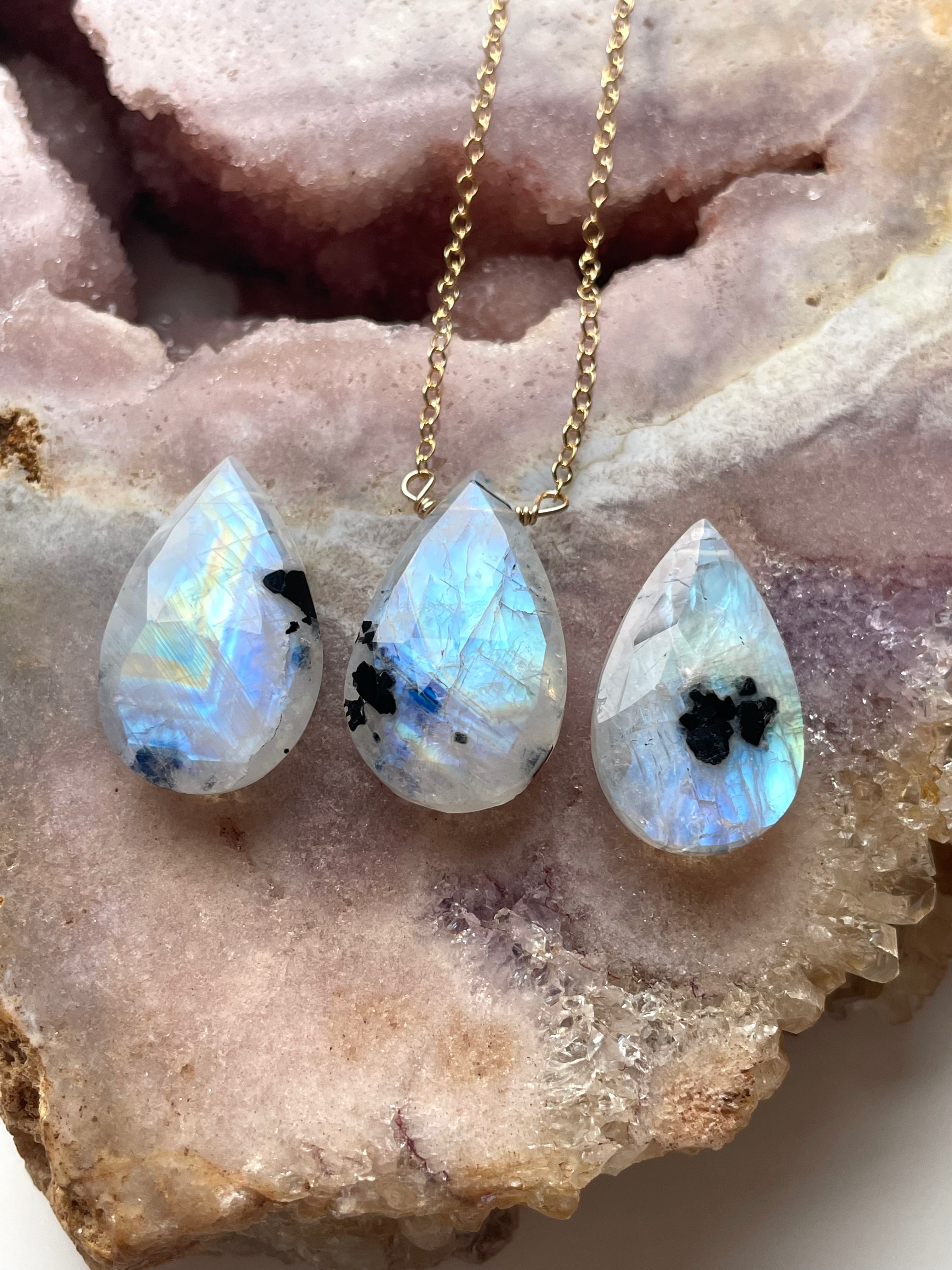 Rainbow Moonstone Pendant Necklace - Sterling Silver or 14K Gold Filled Crystal Jewelry for Women - Perfect for Spiritual Healing, Meditation & Everyday Elegance