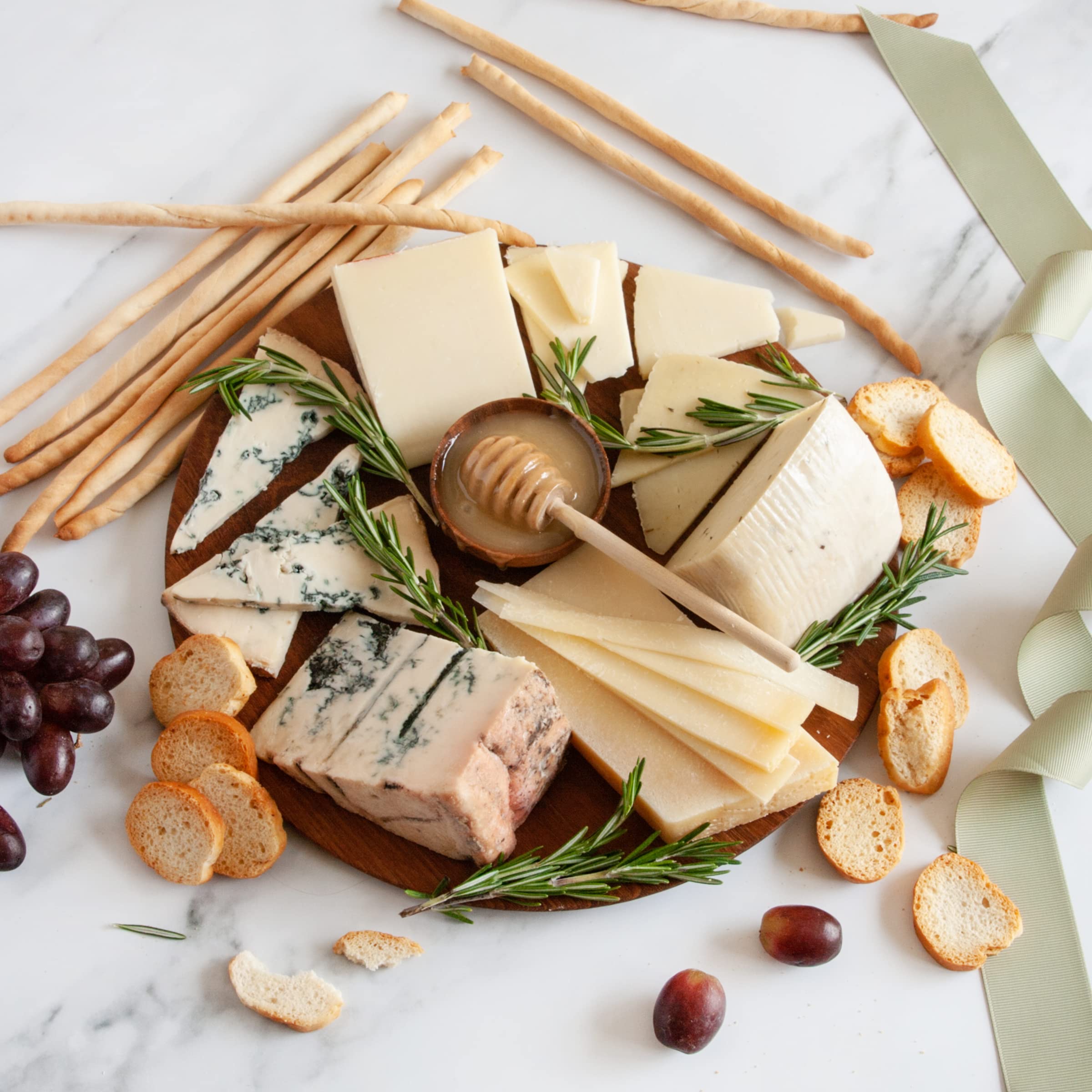Authentic Italian Countryside Cheese Gift Tray - Premium Artisanal Cheeses from Italy - Perfect for Holiday Gifts, Gourmet Platters & Wine Pairings