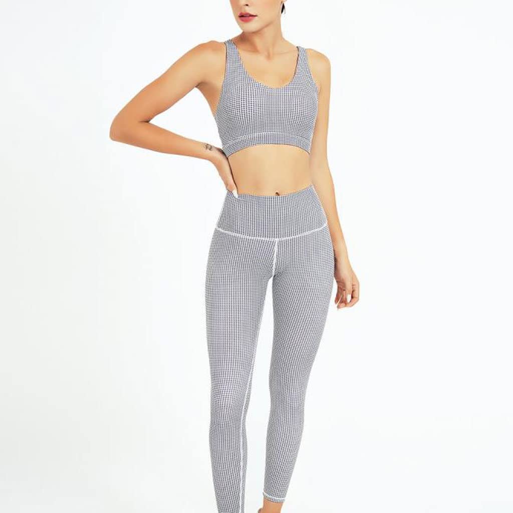 Seamless Women's Workout Set - High Waist Yoga Leggings & Sports Bra Gym Outfit for Women | Breathable & Comfortable Fitness Clothes for Yoga, Running, Gym & Active Lifestyle (Color: B, Size: M)