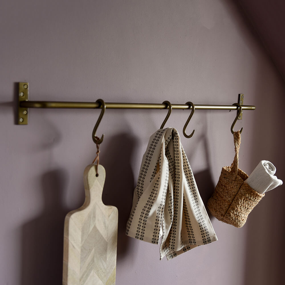 Brass Laila Hanging Rail - Elegant Wall-Mounted Clothes Rack for Bedroom, Bathroom & Entryway Organization