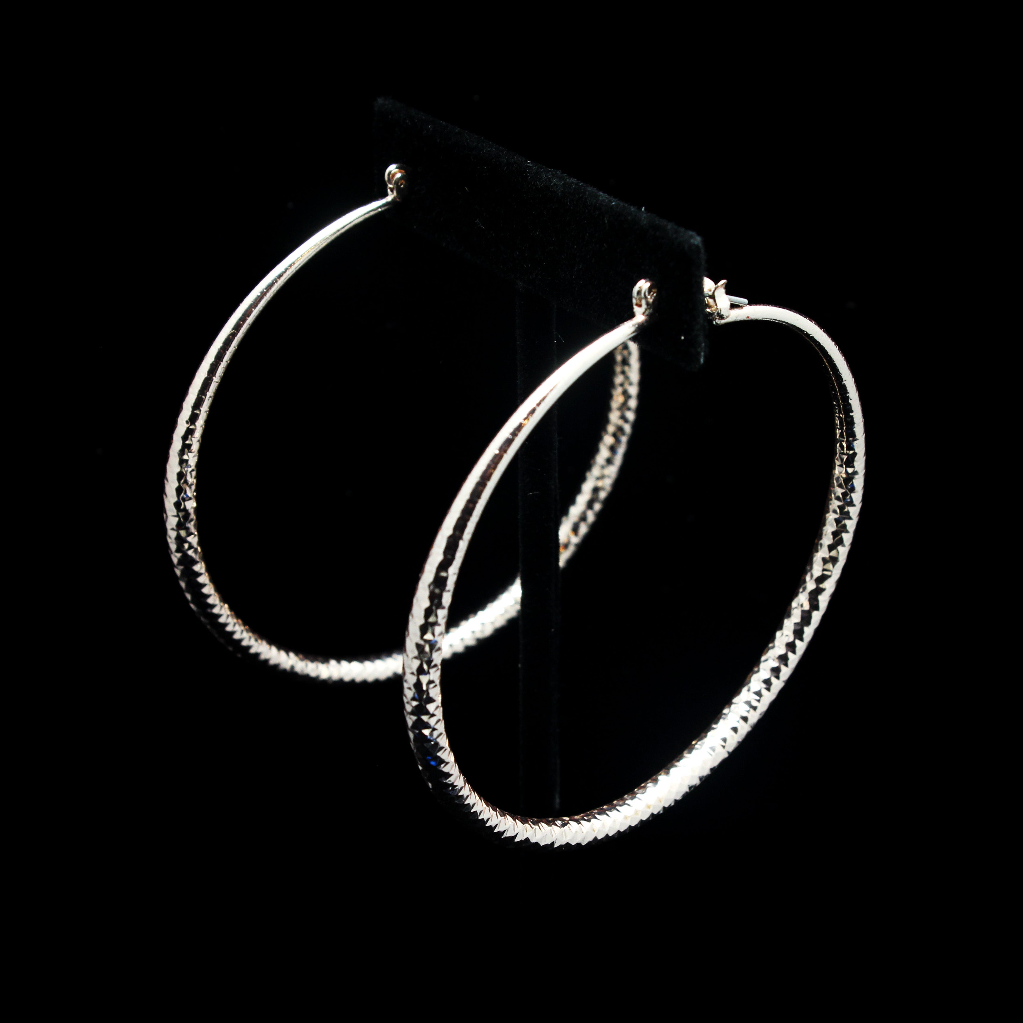 Stylish Large Hoop Earrings for Women - 18K Gold Plated Fashion Statement Jewelry - Perfect for Parties, Weddings & Everyday Wear