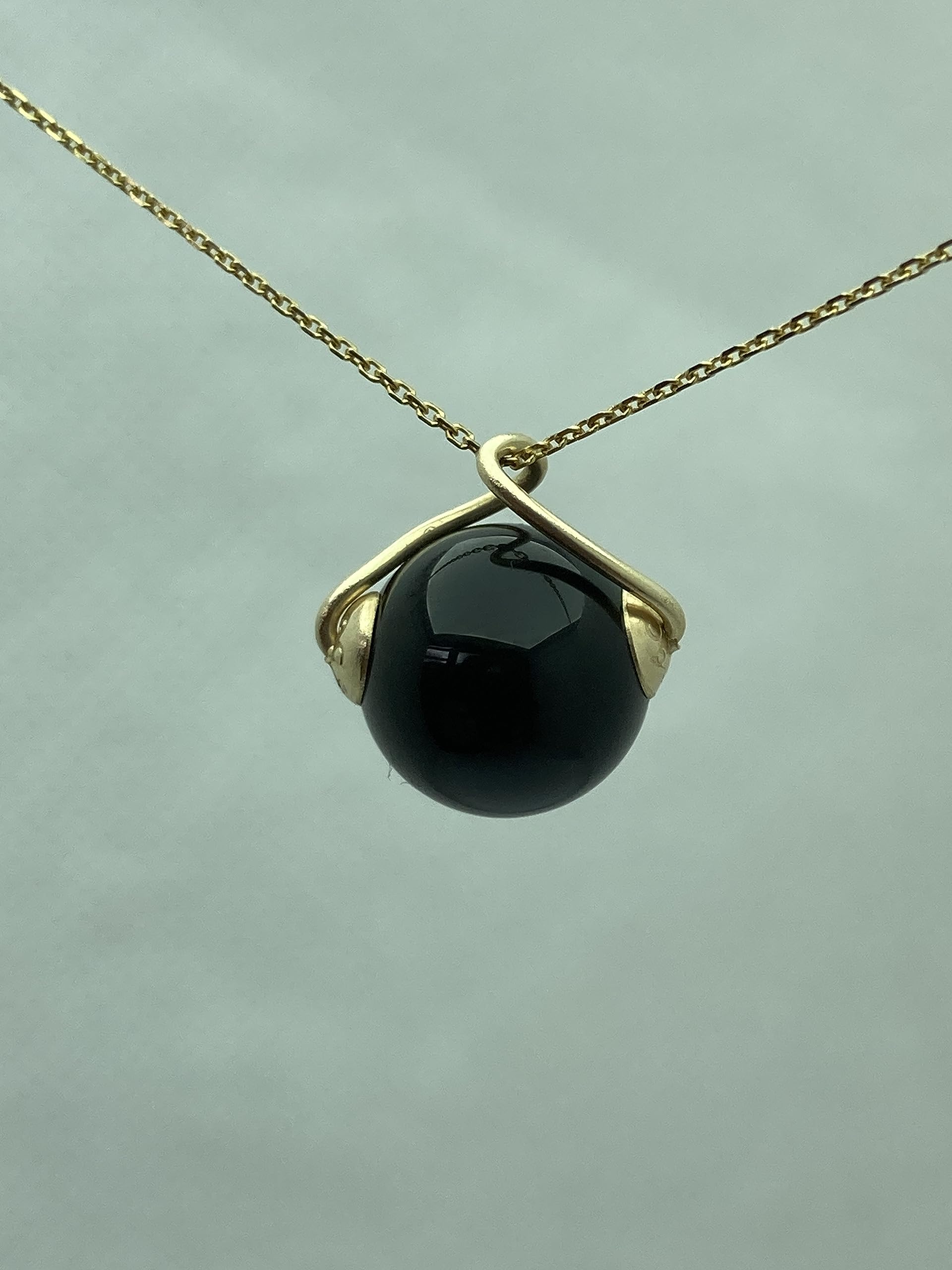 Solid Gold Black Onyx Pendant Necklace - 18K Gold Chain with Round Black Gemstone | Elegant Jewelry for Women, Perfect for Gifts, Parties & Special Occasions