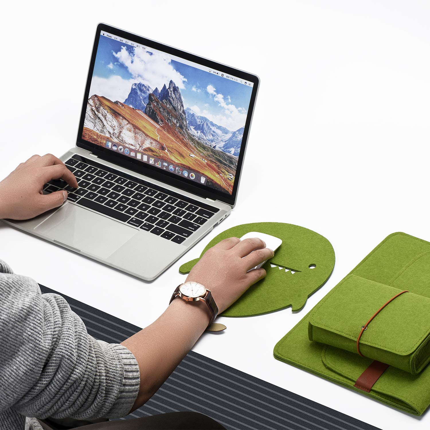 Premium 15 Inch MacBook Pro Sleeve Case - Compatible with 16