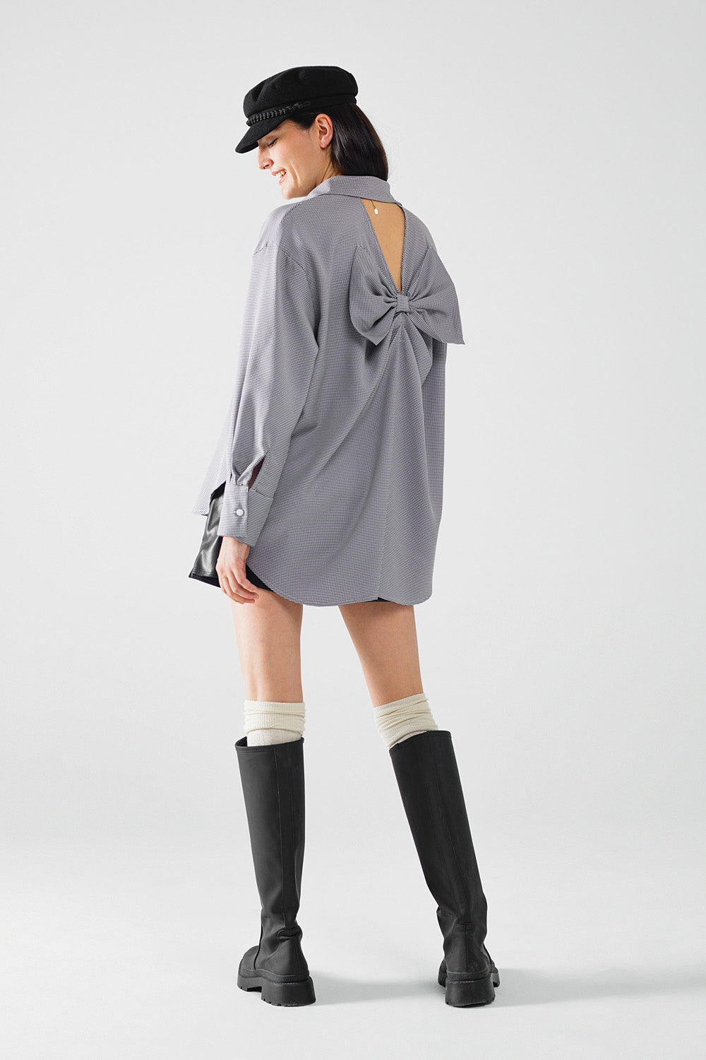 Oversize Checkered Shirt with Bow Tie in Black and White - Perfect for Casual Outfits, Layering & Stylish Everyday Wear