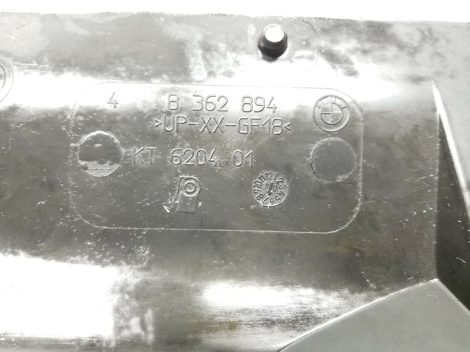 BMW E46 Microfilter Housing Bottom OEM Replacement Part - Compatible with 01 02 03 04 05 Models - Perfect for Air Filter Maintenance & Cabin Air Quality Improvement