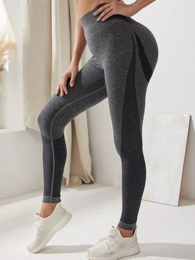 ZASUWA Women's Seamless High-Waisted Scrunch Butt Lifting Yoga Leggings - Tummy Control Workout Pants for Gym, Running & Everyday Wear