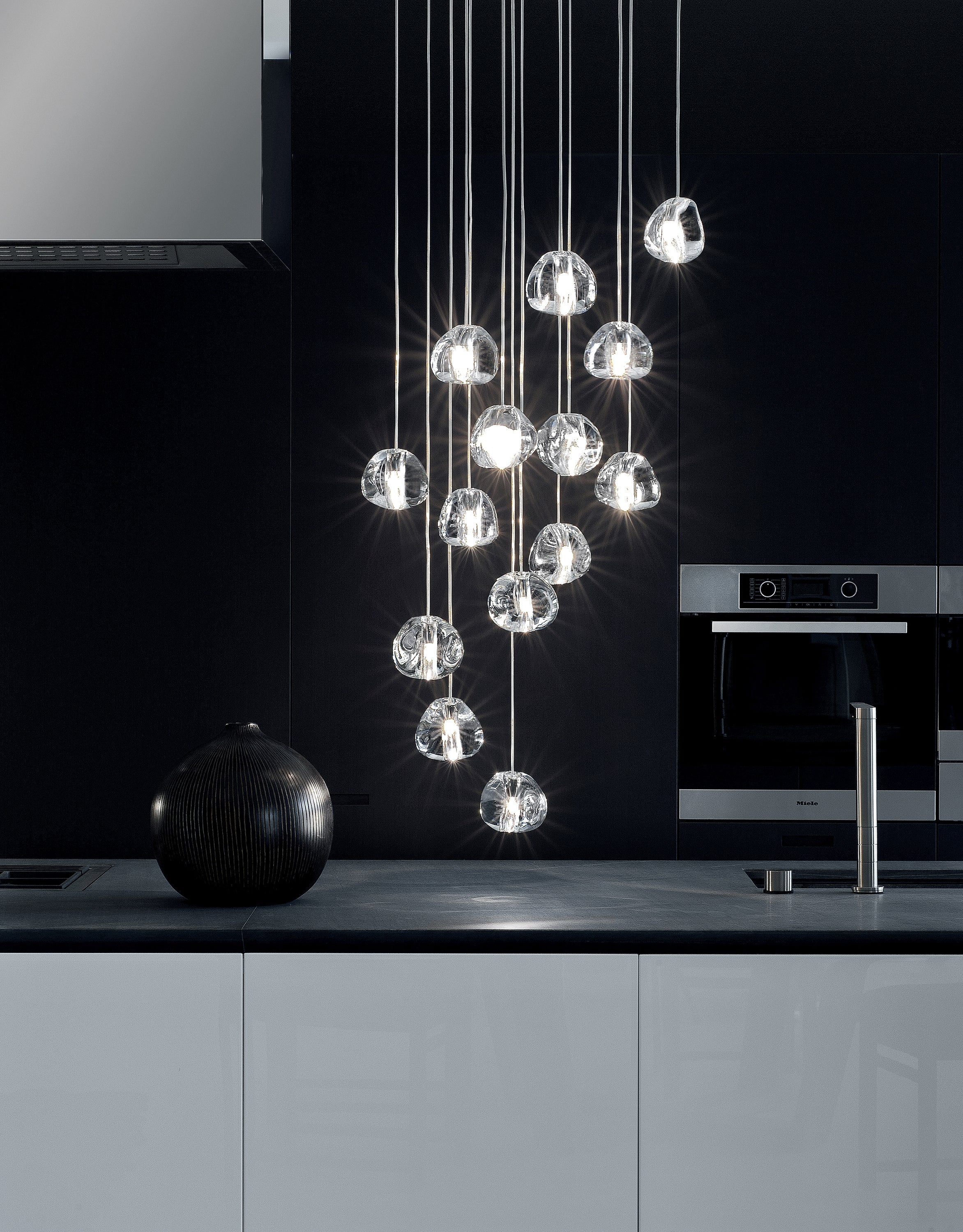 Elegant Crystal Pendant Light - Modern Chandelier for Dining Room, Bedroom & Living Room Decor - Dimmable LED Hanging Lamp for Home & Office Lighting