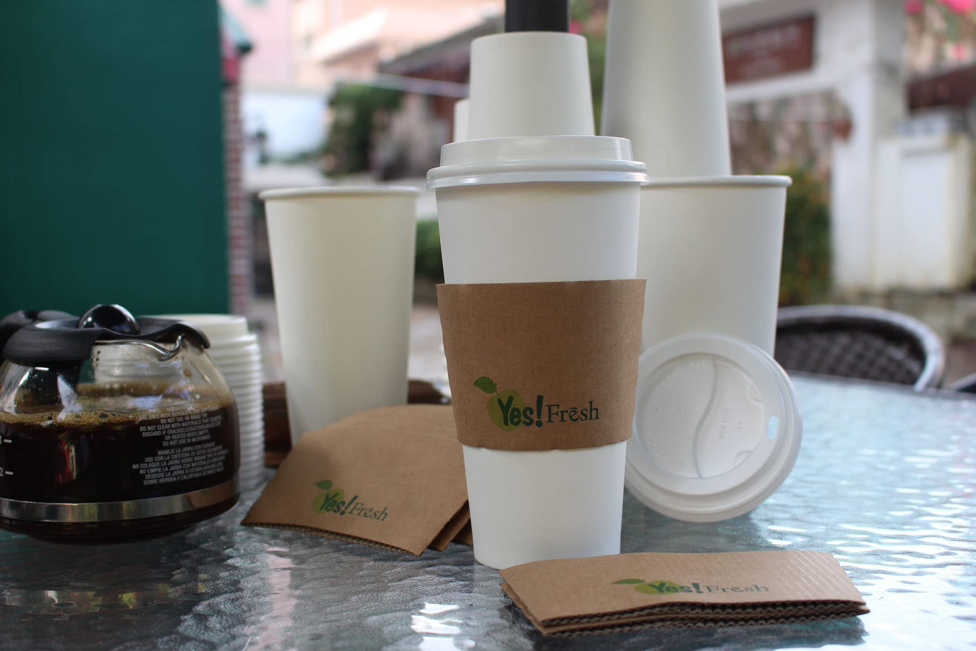 50 Pack 20oz Disposable White Paper Coffee Cups with Lids & Sleeves - Bulk Hot/Cold Drink Cups for Coffee, Tea, Hot Chocolate - Perfect for Cafes, Bistros, Offices & Takeout - Eco-Friendly To-Go Cups (50 Count)