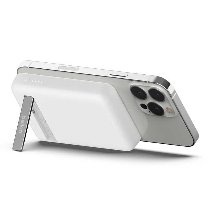 Belkin MG 5000mAh Portable Power Bank - High Capacity White External Battery Charger for iPhone, Samsung, Android Phones - Perfect for Travel, Camping & Emergency Power Backup