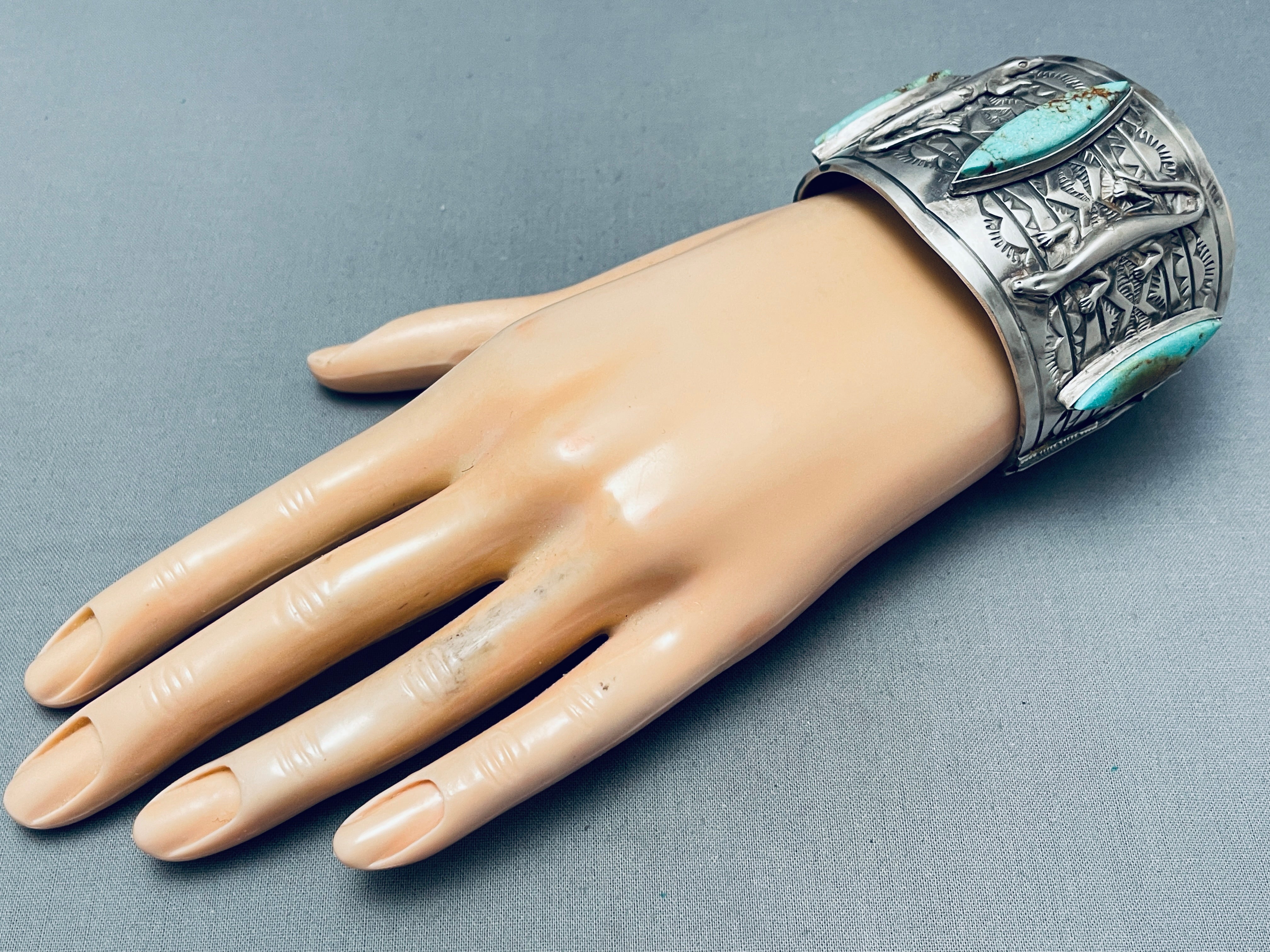 124 Grams Authentic Native American Kewa Green Turquoise Sterling Silver Cuff Bracelet - Handmade Jewelry for Women, Boho Style, Gift for Her, Perfect for Weddings & Special Occasions