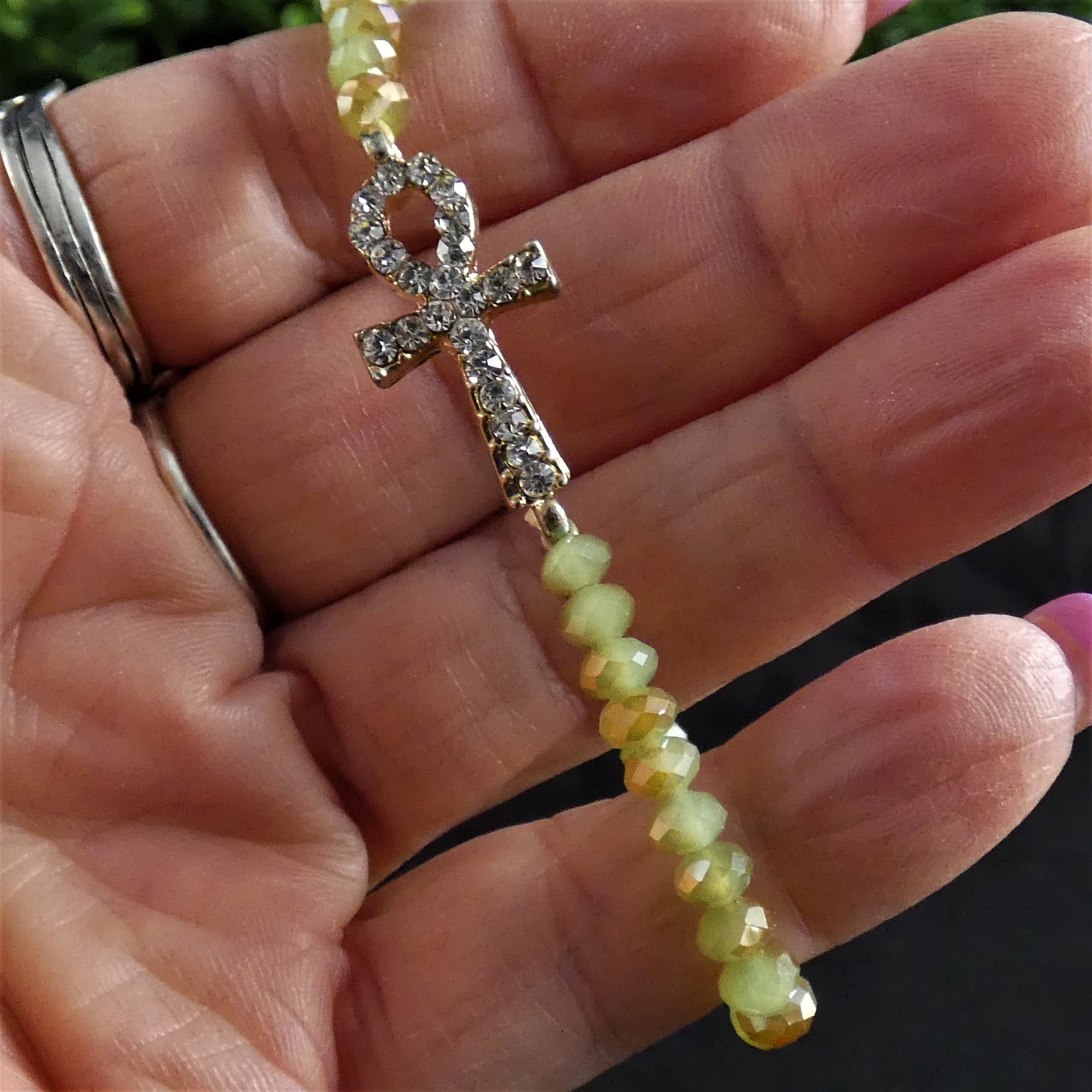 Ankh Crystal Bracelet for Women - Egyptian Cross Pendant Healing Stone Jewelry - Spiritual Protection & Positive Energy - Perfect for Meditation, Yoga & Gift Giving