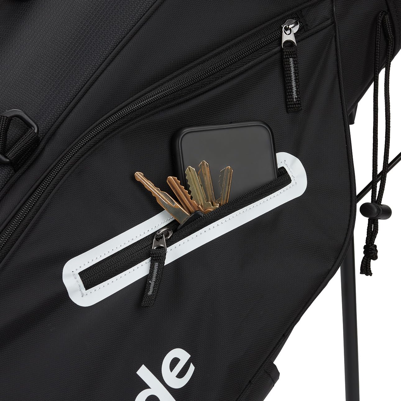 TaylorMade 2023 Classic Stand Golf Bag - Lightweight & Durable Golf Stand Bag for Men & Women - Perfect for Driving Range, Course & Tournaments
